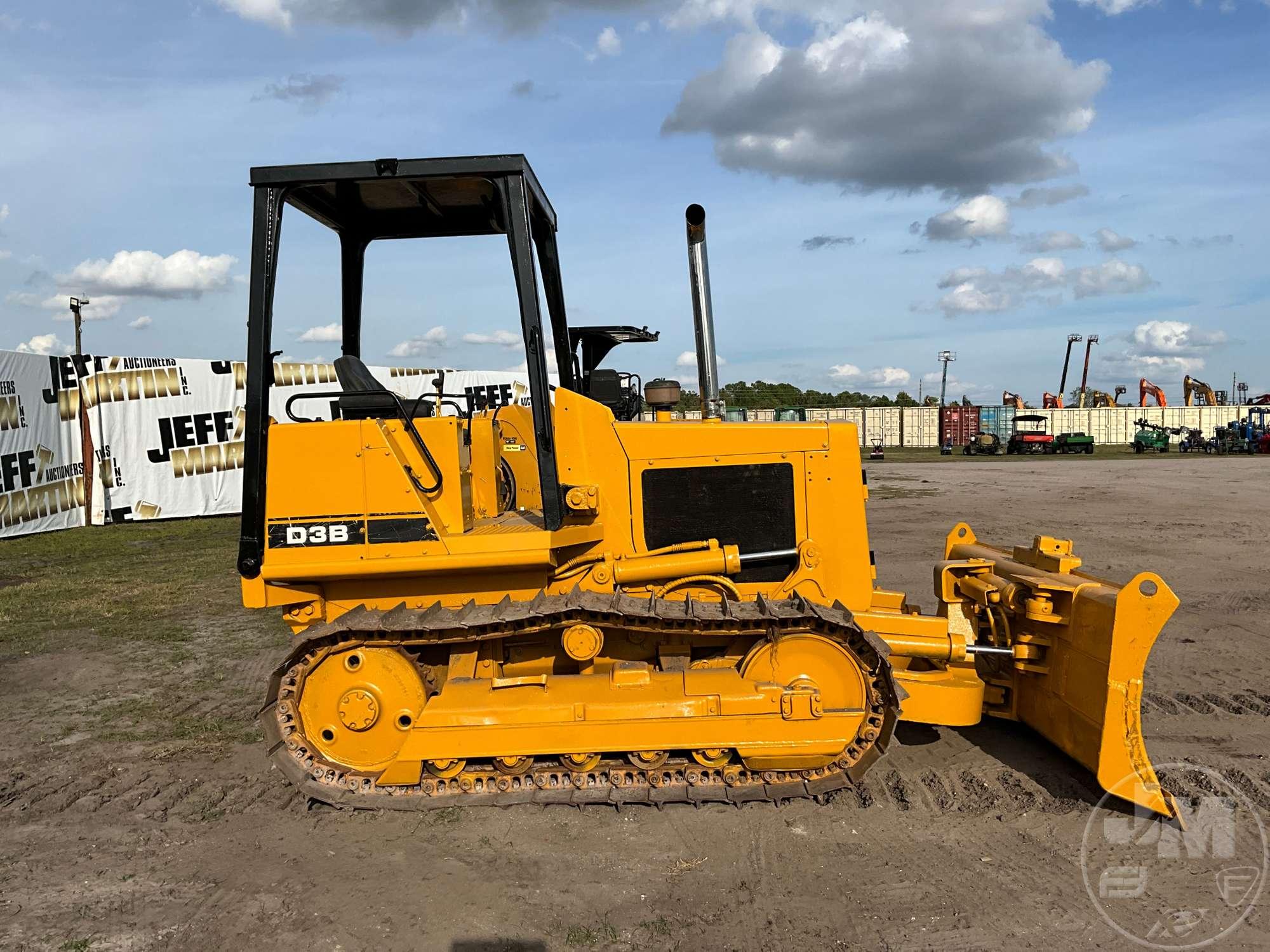 1987 CATERPILLAR D3B CRAWLER TRACTOR SN: 27Y04608