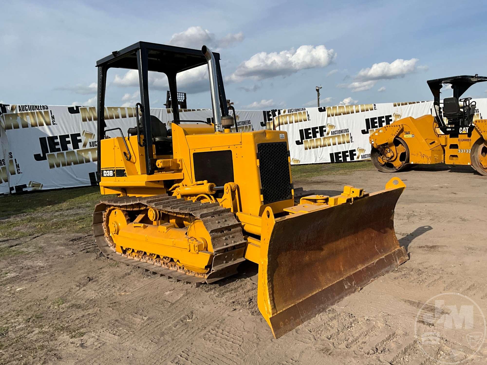 1987 CATERPILLAR D3B CRAWLER TRACTOR SN: 27Y04608