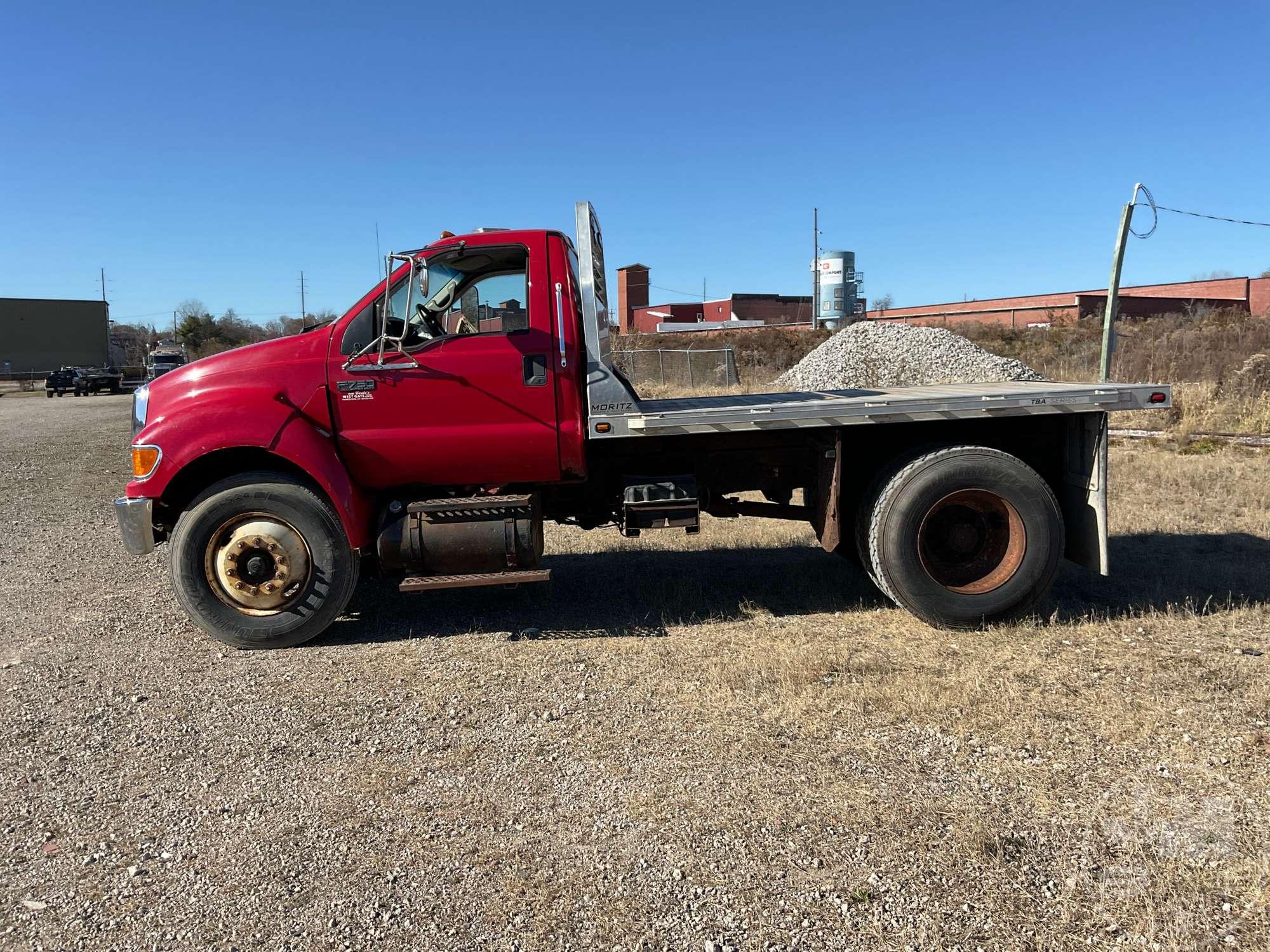2008 FORD F-750 SINGLE AXLE REGULAR CAB VIN: 3FRWF75C38V077861