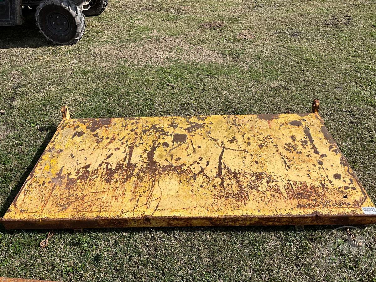TAIL GATE