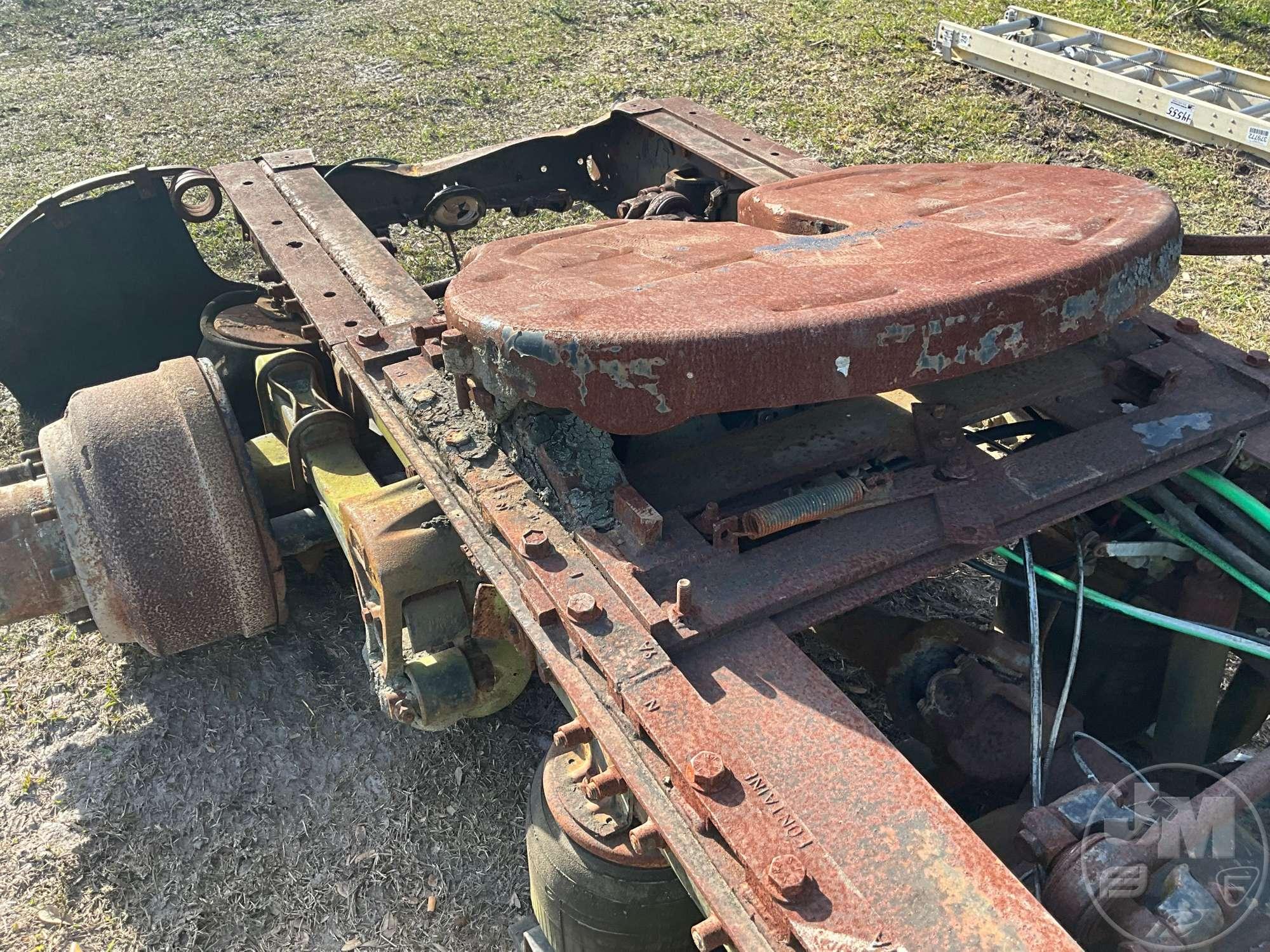 VOLVO TANDEM AXLE CUTOFF W/T MANUAL SLIDE FIFTH WHEEL