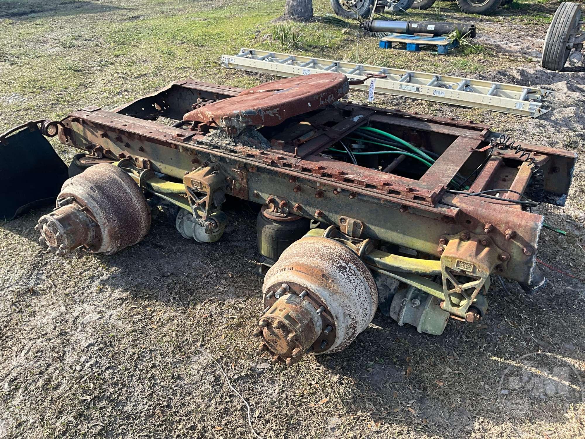 VOLVO TANDEM AXLE CUTOFF W/T MANUAL SLIDE FIFTH WHEEL