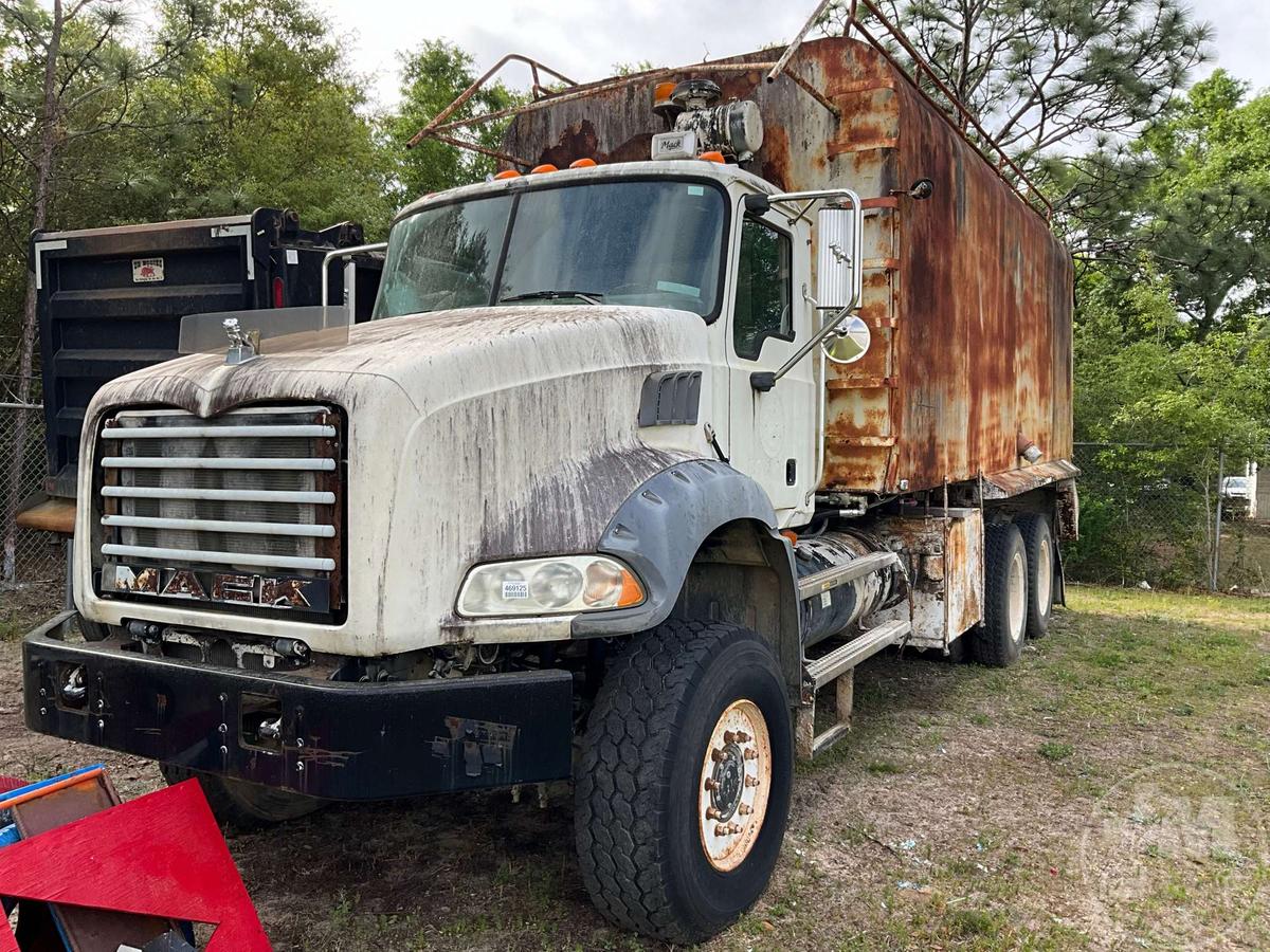 2009 MACK GU813 (GRANITE) T/A VIN: 1M2AX13C69M009394