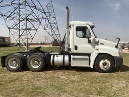 2014 FREIGHTLINER CASCADIA TANDEM AXLE DAY CAB TRUCK TRACTOR VIN: 3AKJGED64ESFV2697