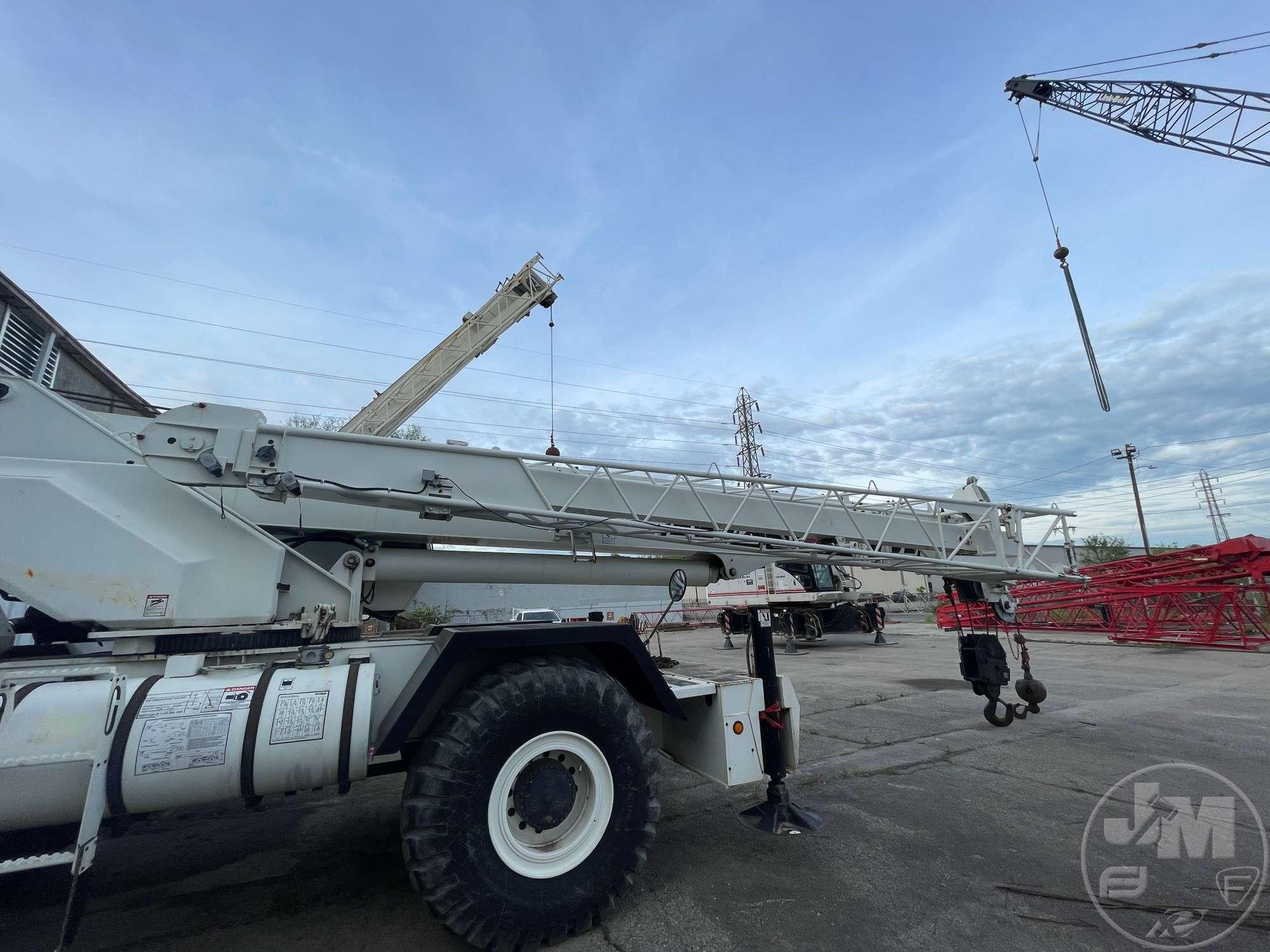 2006 GROVE RT 640E ROUGH TERRAIN CRANE SN: 225491