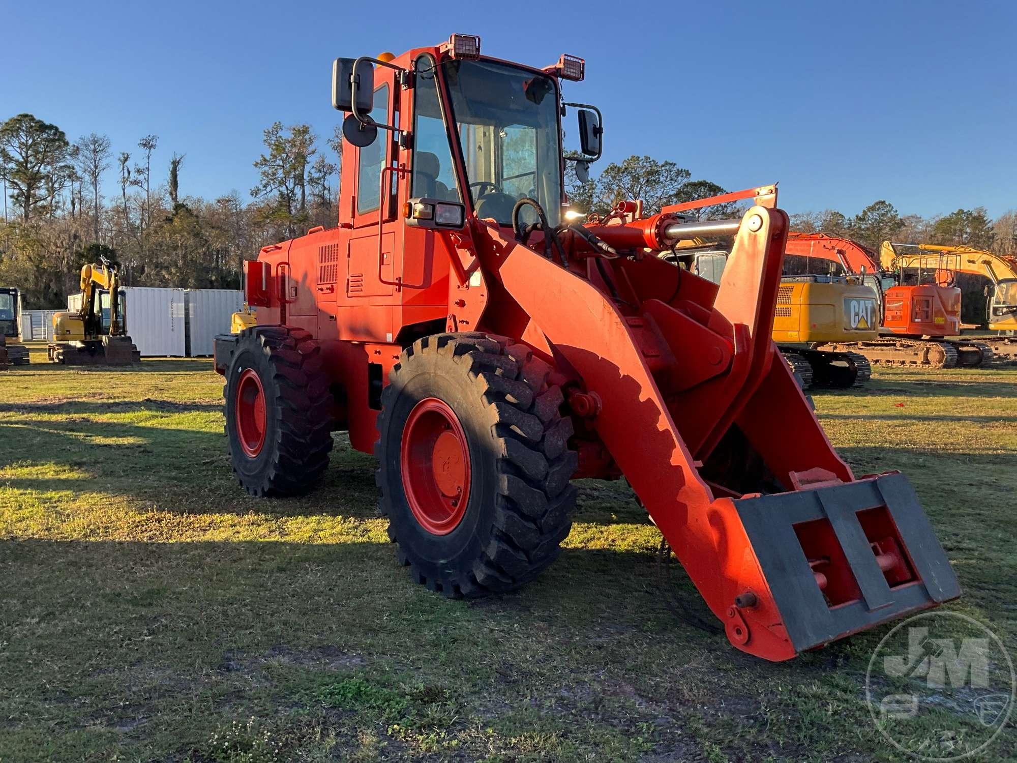 2004 DAEWOO MG-200-V WHEEL LOADER SN: 3022