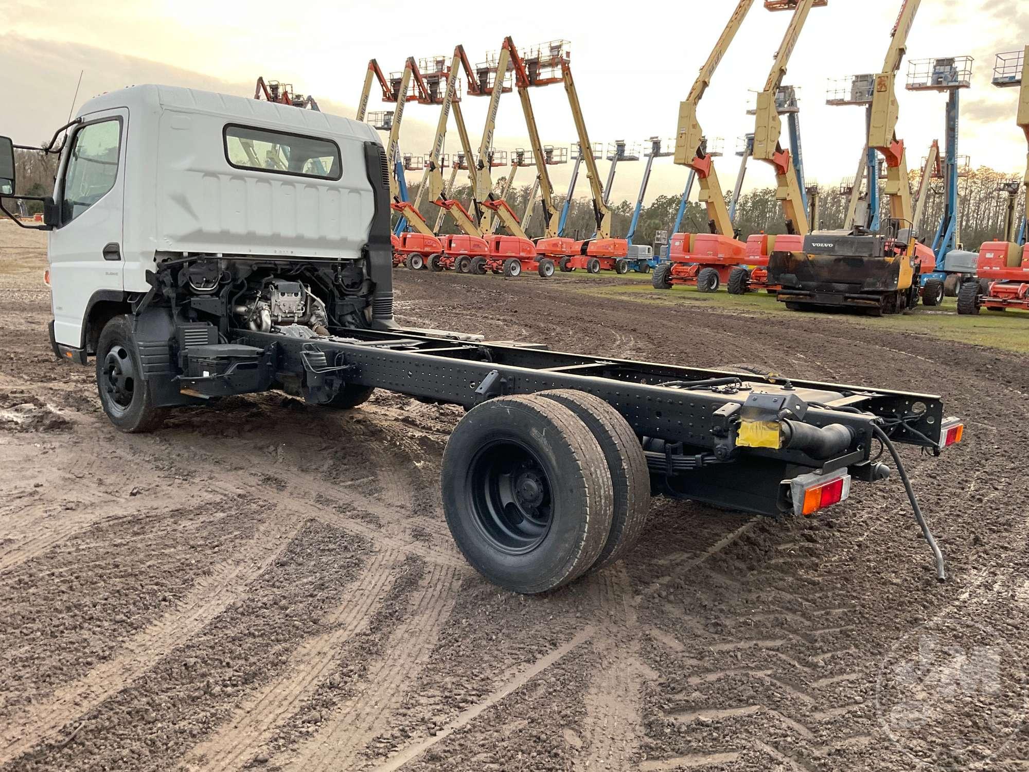 2015 MITSUBISHI FUSO FEC52S SINGLE AXLE VIN: JL6AME1A7FK007187 CAB & CHASSIS