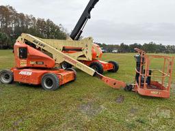 2007 JLG E400A NARROW  AERIAL LIFTS SN: 0300118213