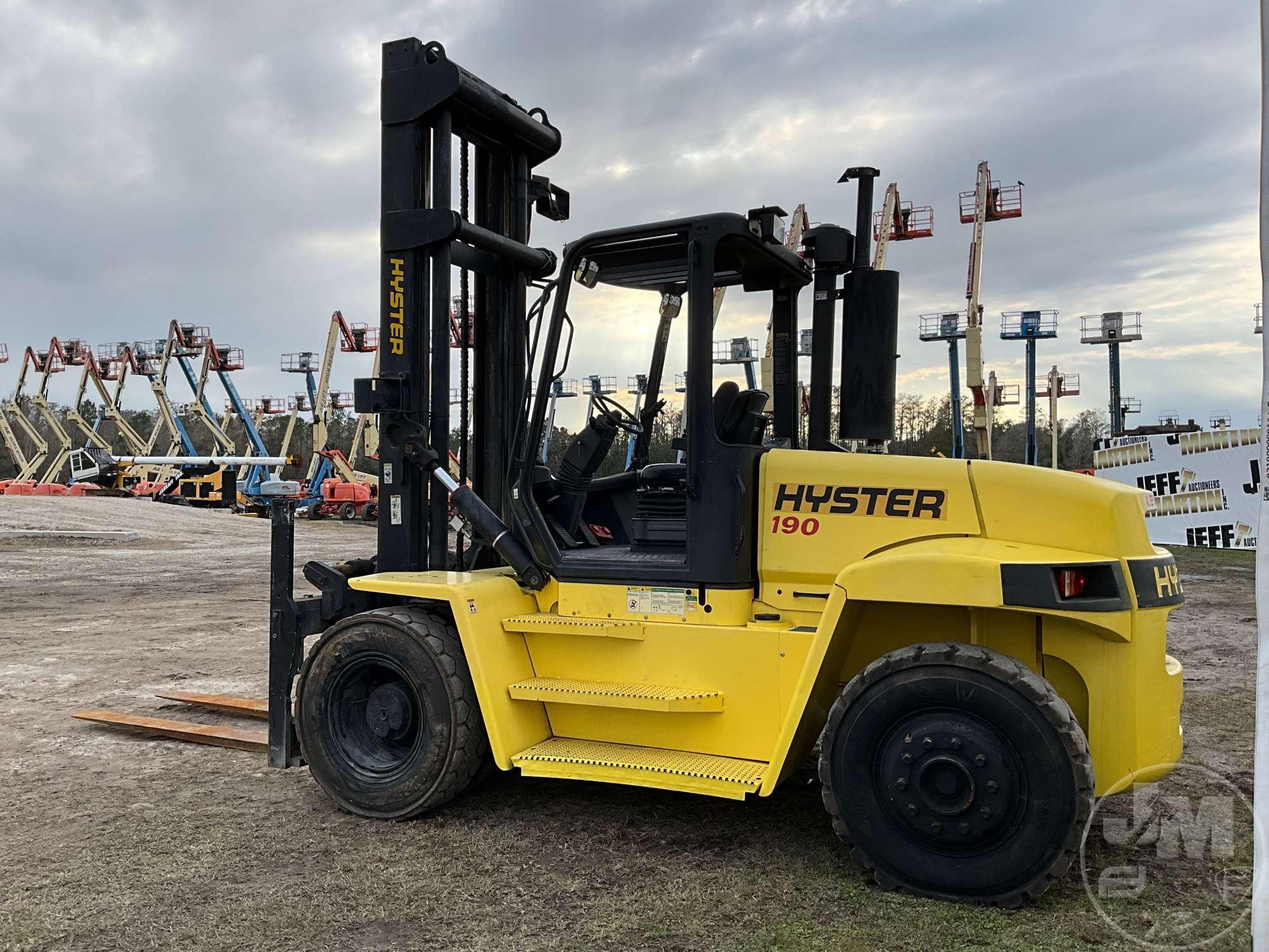 HYSTER 190 ROUGH TERRAIN FORKLIFT