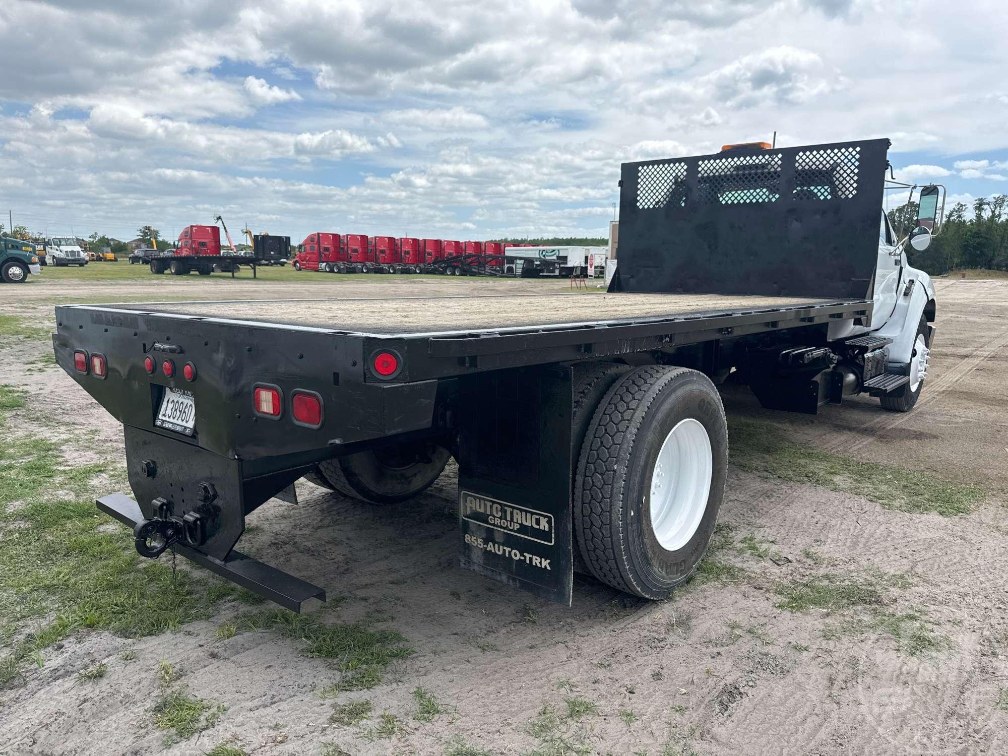 2013 FORD F-650 SINGLE AXLE REGULAR CAB FLATBED TRUCK VIN: 3FRNF6FC9DV494948