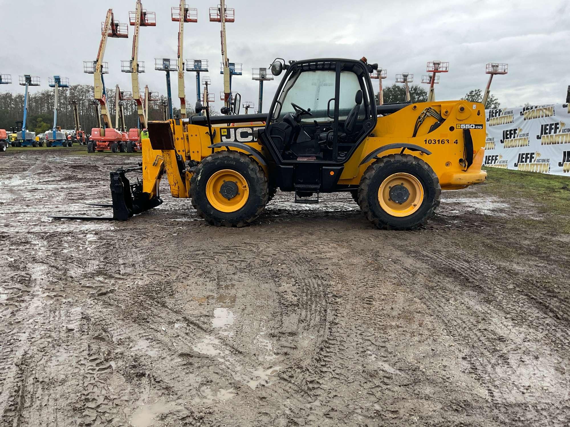 2014 JCB 550-170 TELESCOPIC FORKLIFT SN: JCB5AMXGE02341397