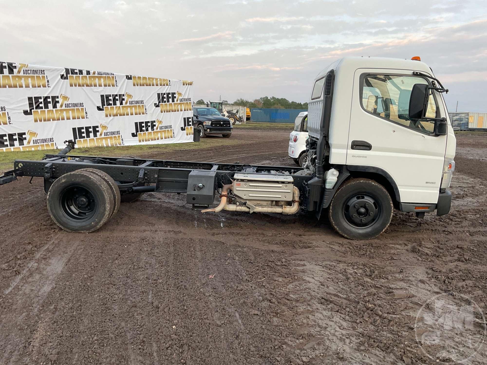 2015 MITSUBISHI FUSO FEC52S SINGLE AXLE VIN: JL6AME1A7FK007187 CAB & CHASSIS