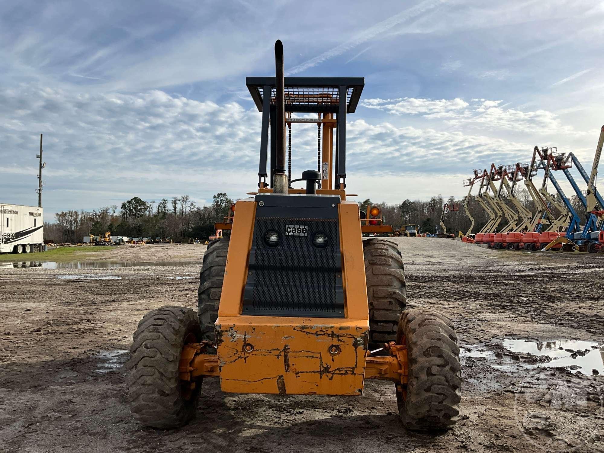 1988 CASE 586E ROUGH TERRAIN FORKLIFT SN: JJG0067332