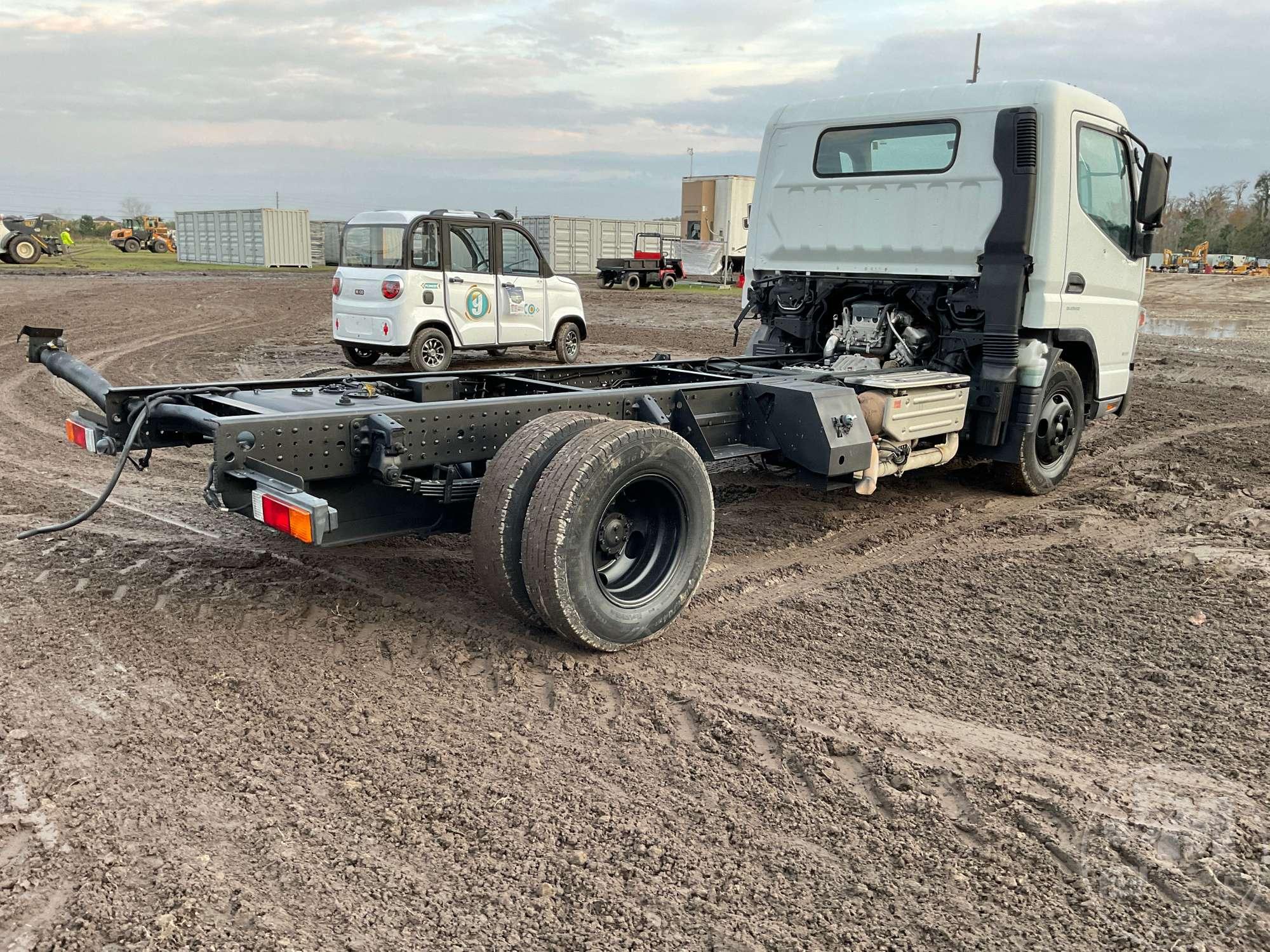 2015 MITSUBISHI FUSO FEC52S SINGLE AXLE VIN: JL6AME1A7FK007187 CAB & CHASSIS