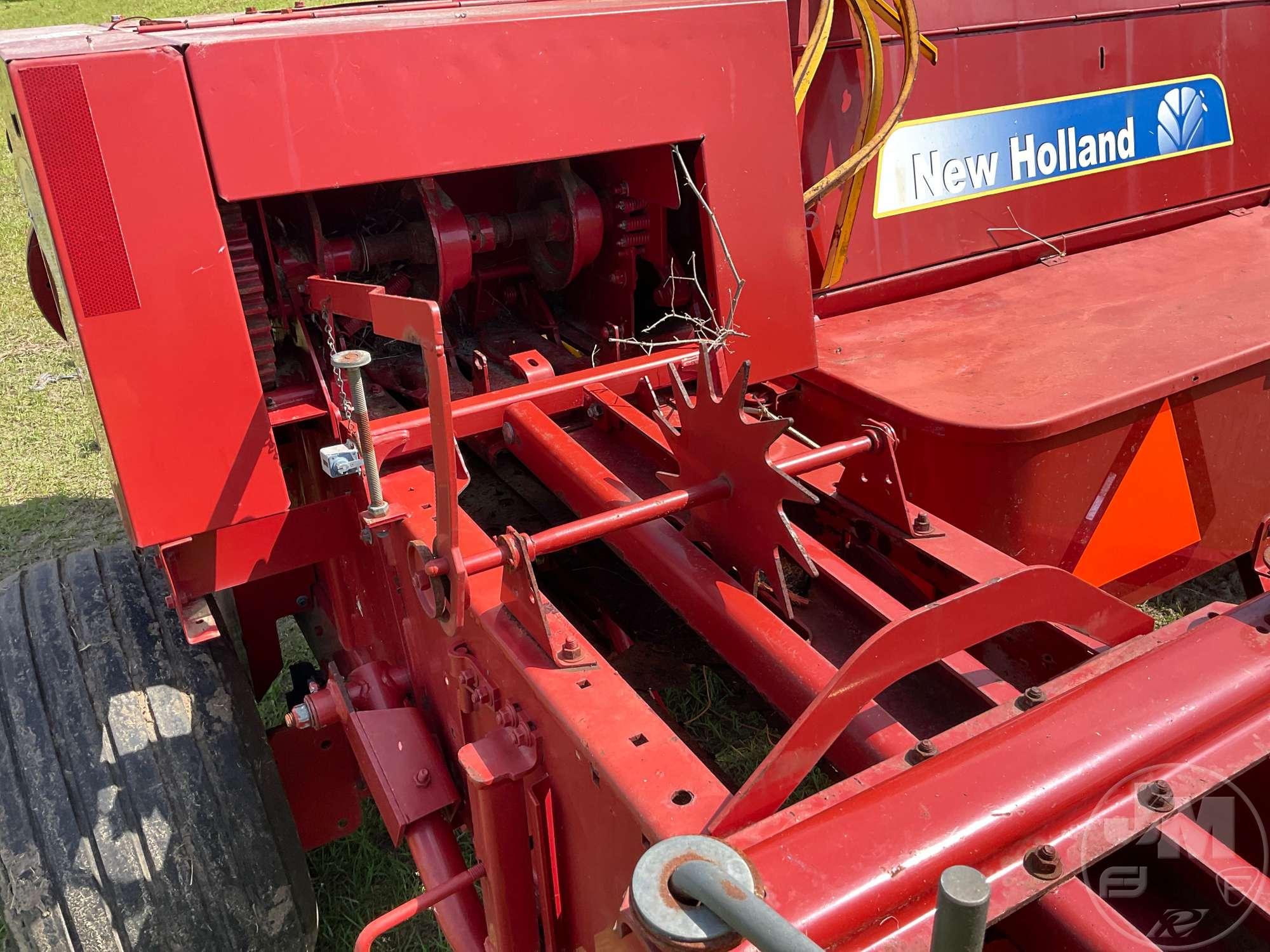 NEW HOLLAND  SQUARE BALER BC5070 SN: Y9NI02016