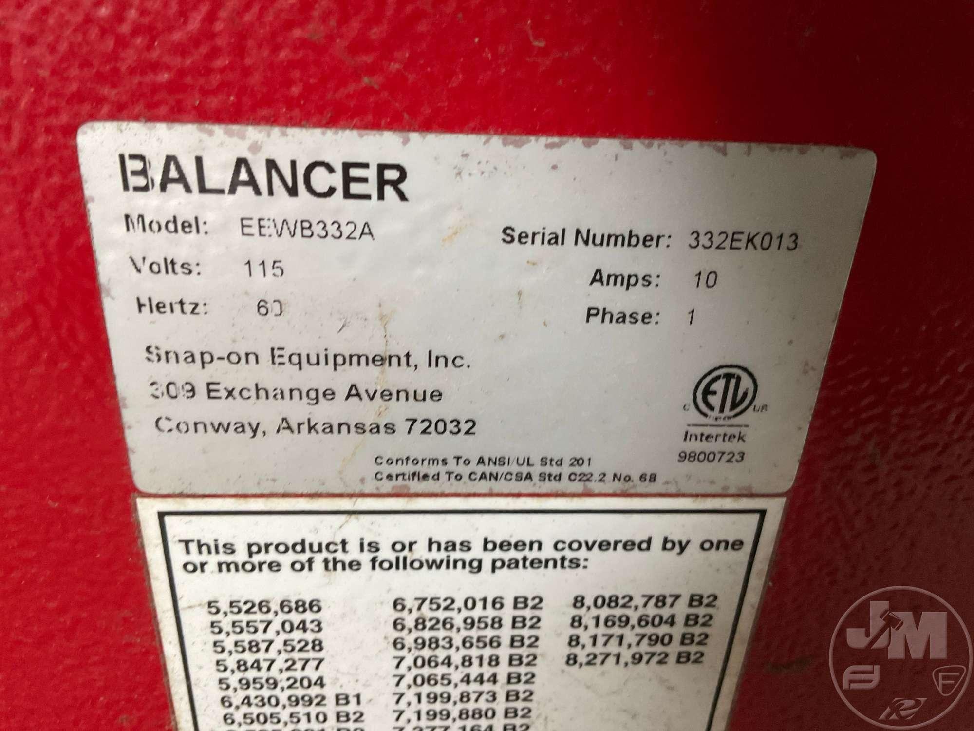 SNAP-ON EEWB332A TIRE BALANCER