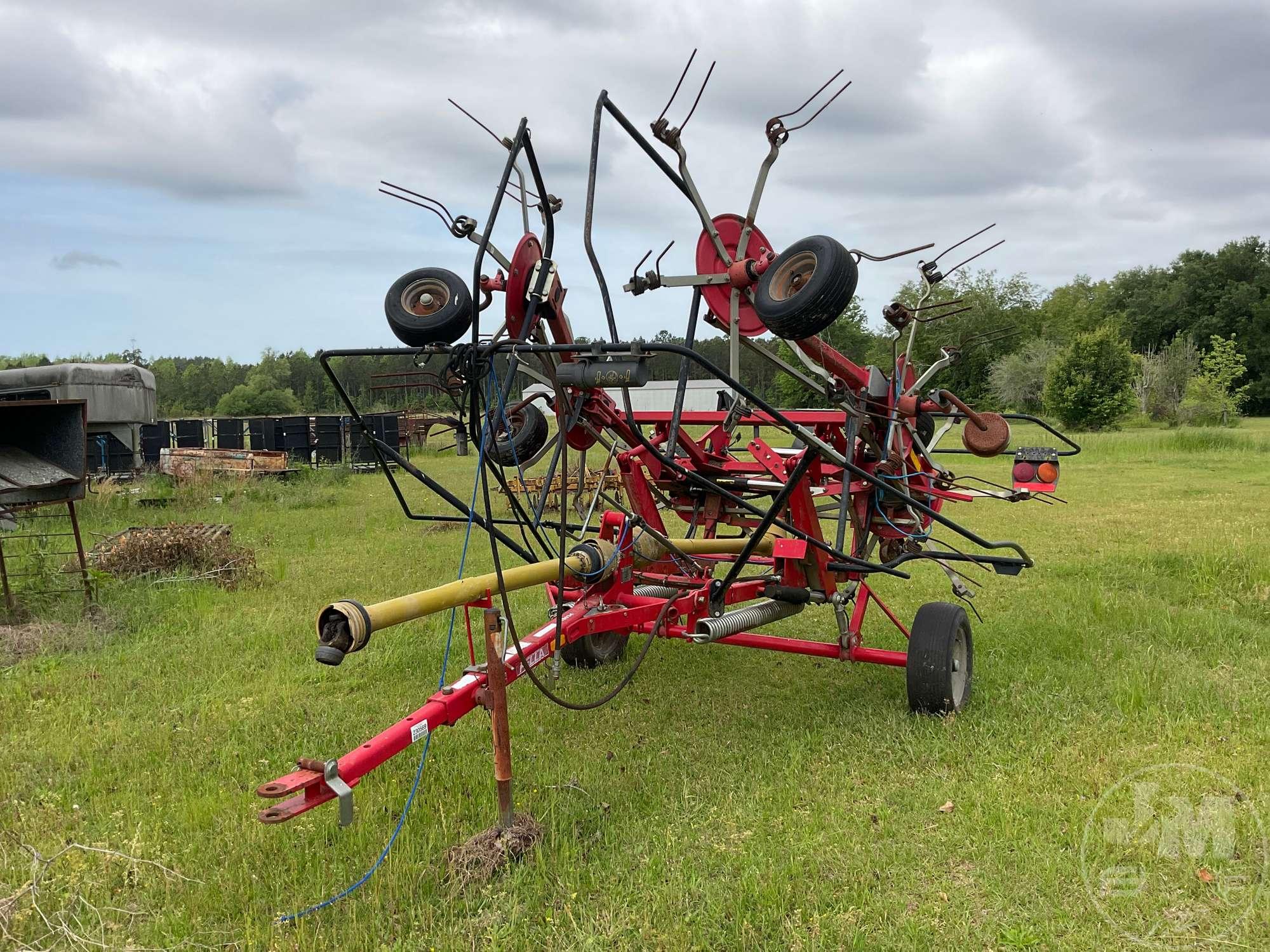 FELLA HAY TEDDER TH 800TNA SN: ACJ00125