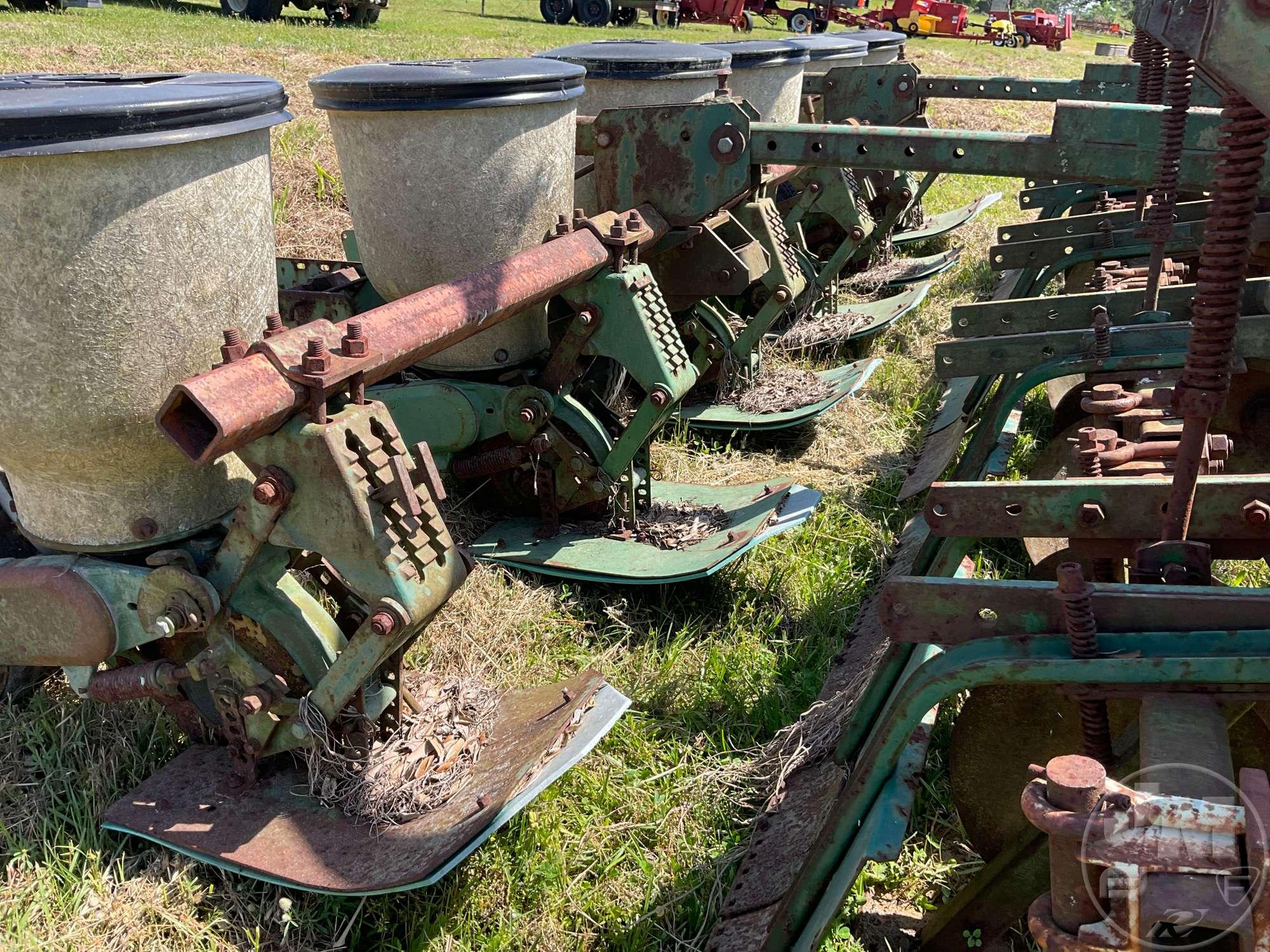 JOHN DEERE KMC RIPPER BEDDER PLANTER