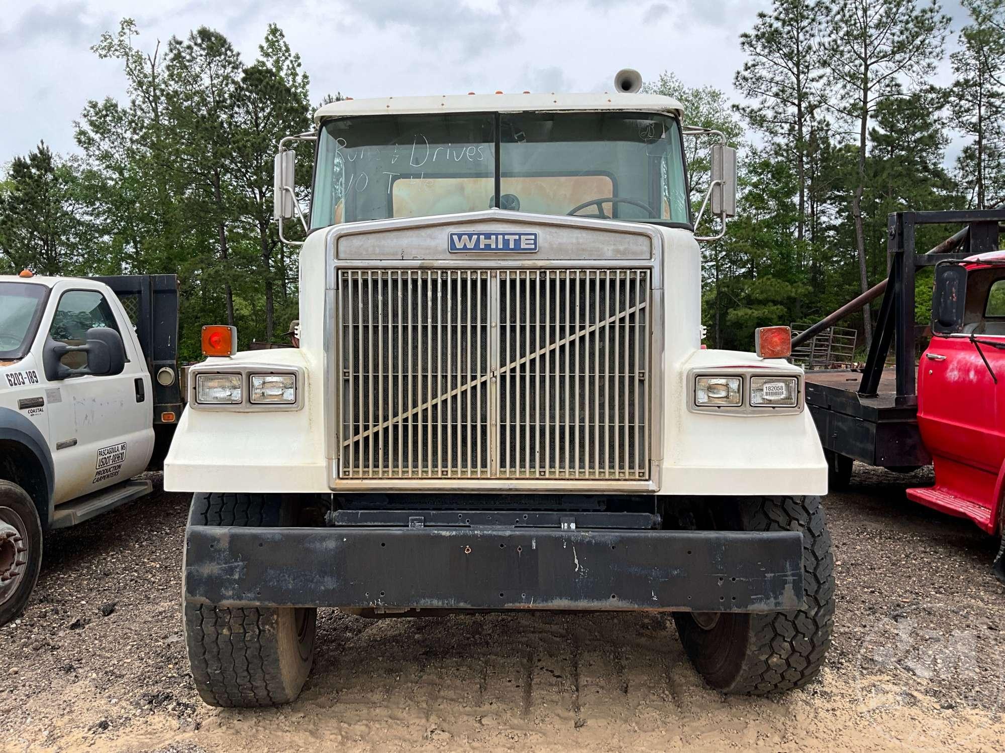 VOLVO WHITE TANDEM AXLE WATER TRUCK VIN: GA67937