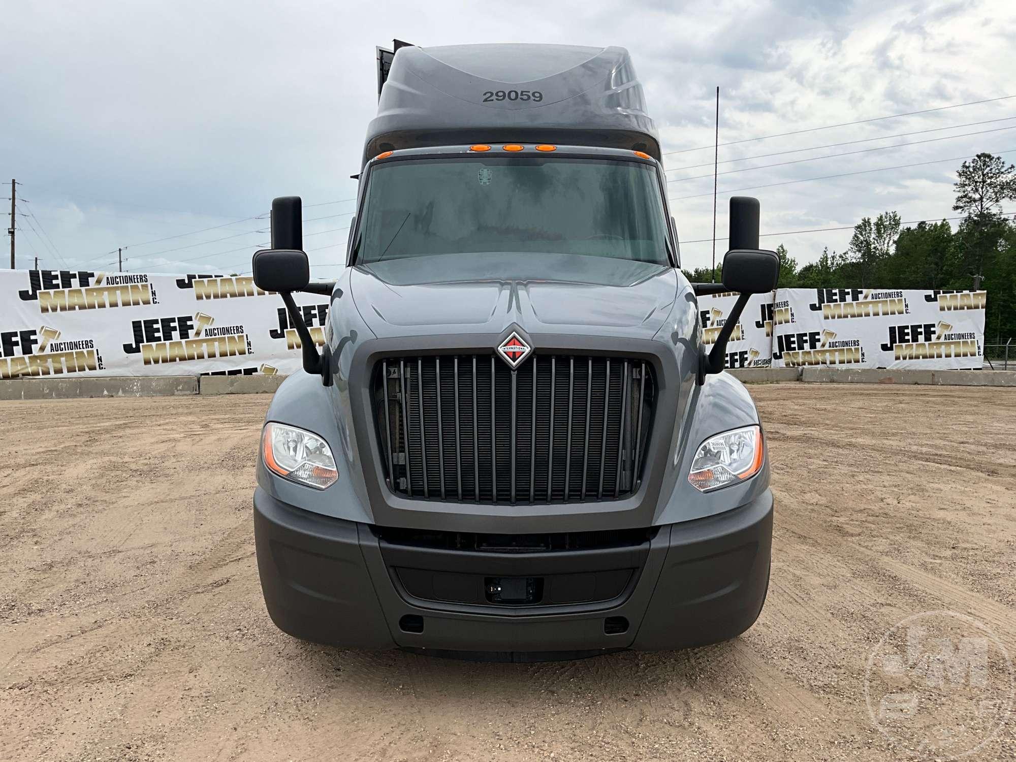 2019 INTERNATIONAL LT625 TANDEM AXLE TRUCK TRACTOR VIN: 3HSDZAPR2KN366156