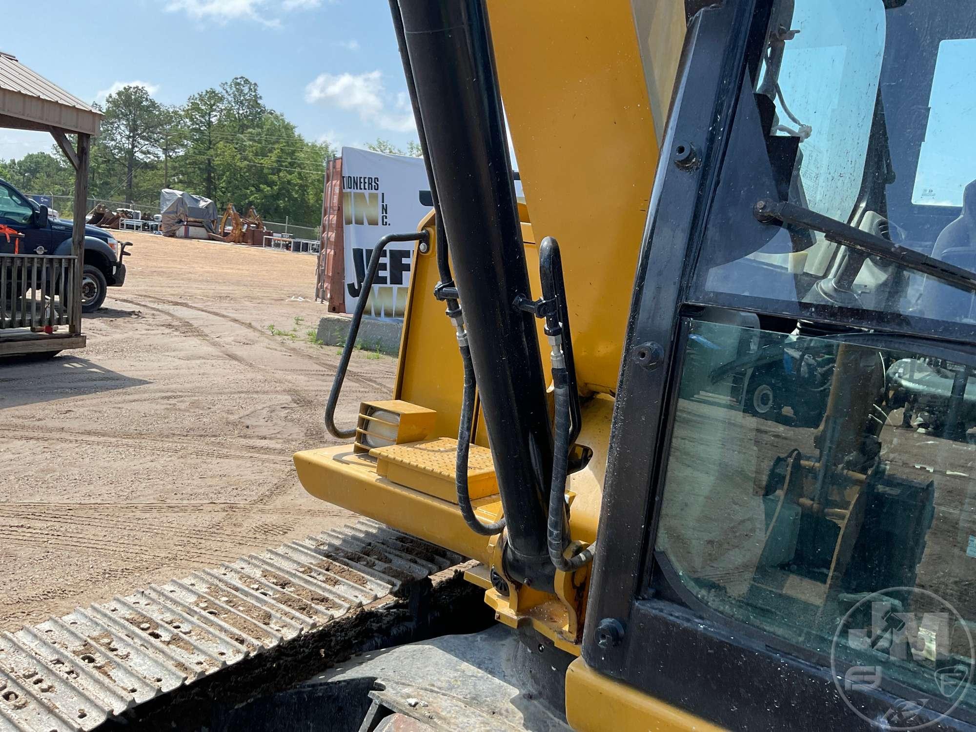 2016 CATERPILLAR 307E2 HYDRAULIC EXCAVATOR SN: CAT0307EJCE200166