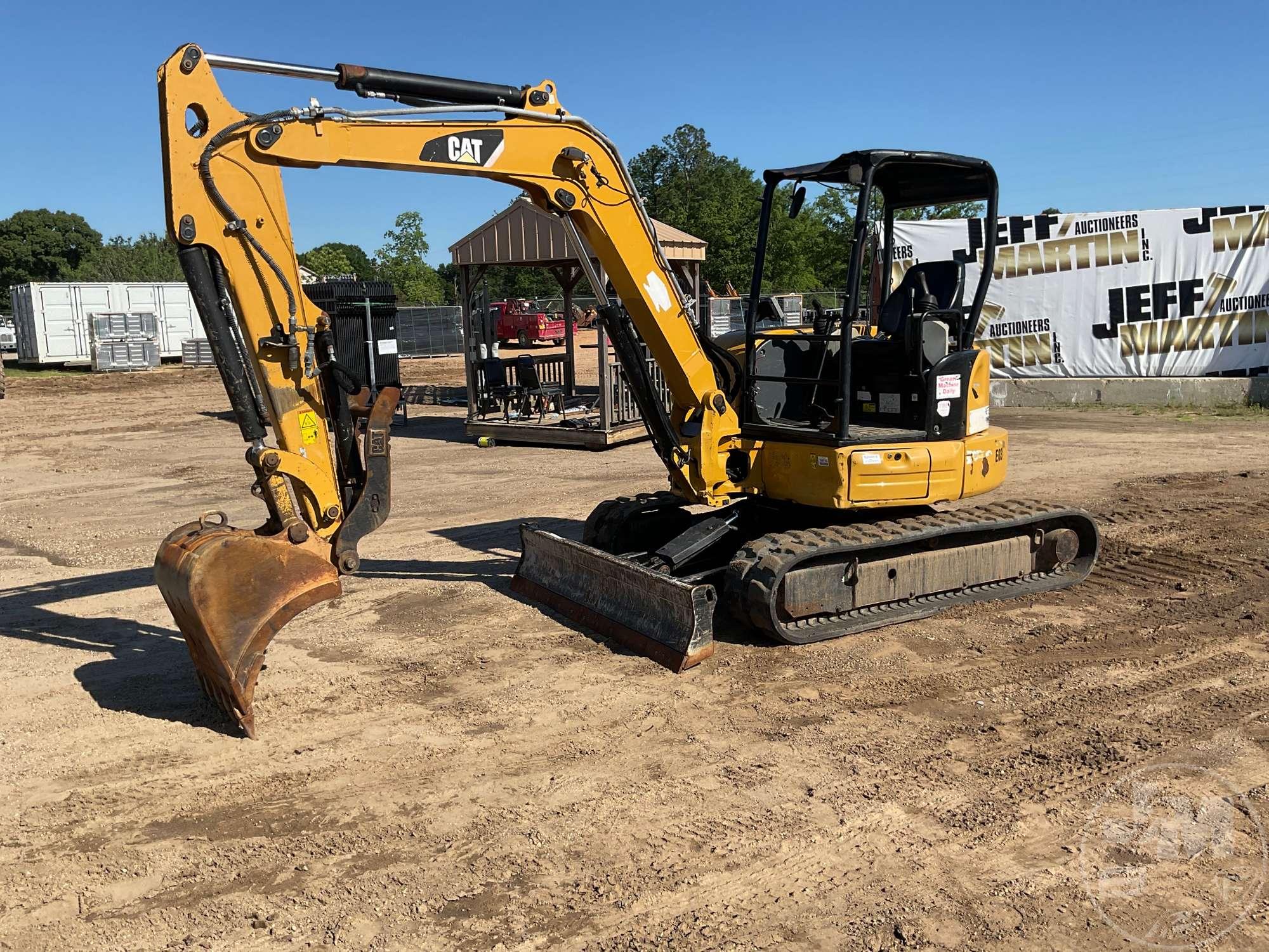 CATERPILLAR 305.5E2CR MINI EXCAVATOR SN: EJX00616