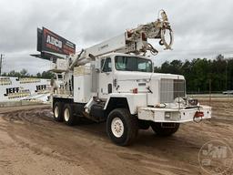 1995 INTERNATIONAL F-5070 T/A DIGGER DERRICK TRUCK VIN: 2HTTNAHT4SC035027