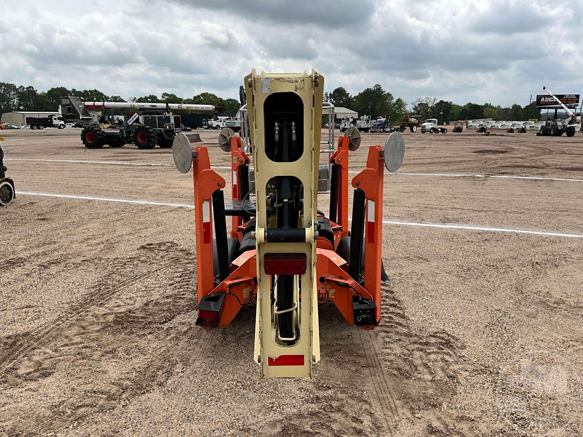 2015 JLG T350 SN: 0030006293 TOWABLE LIFT