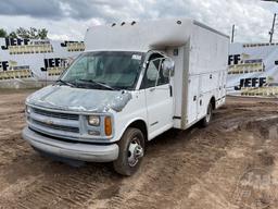 2000 CHEVROLET EXPRESS SINGLE AXLE VAN TRUCK VIN: 1GBJG31R8Y1206238