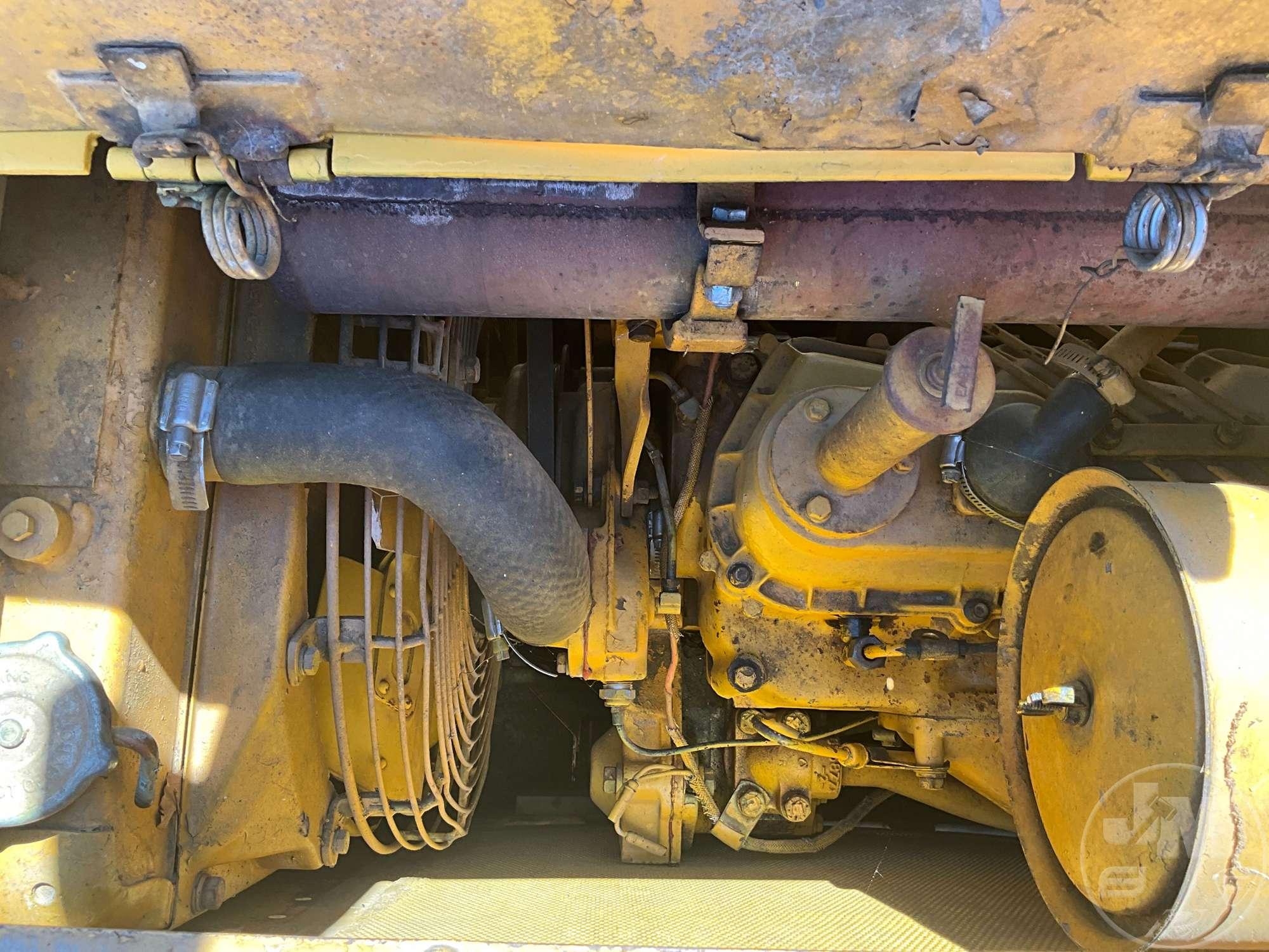 1987 CATERPILLAR D3B CRAWLER TRACTOR SN: 23Y02401