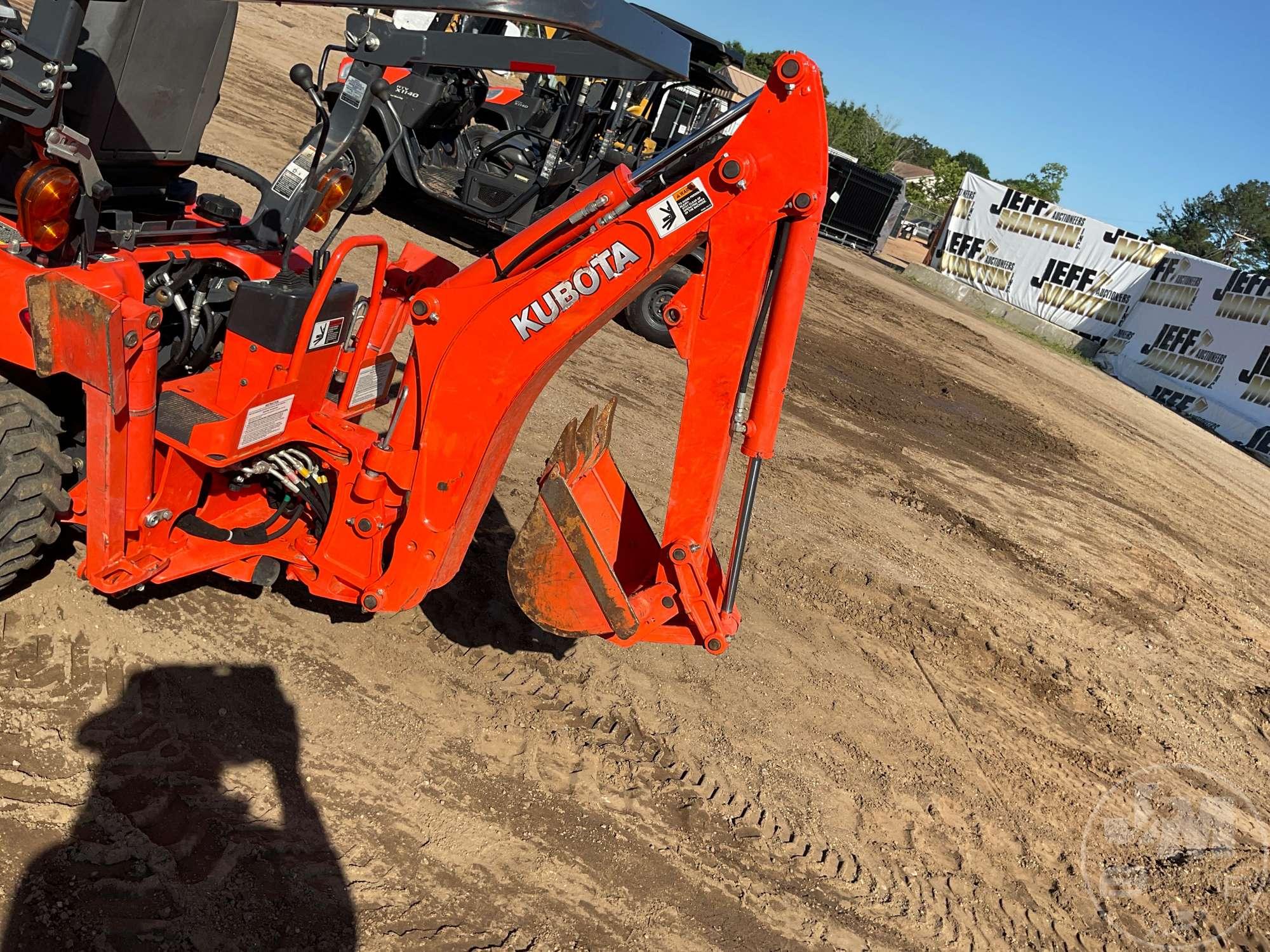 KUBOTA BX25TLB 4X4 LOADER BACKHOE SN: 15702