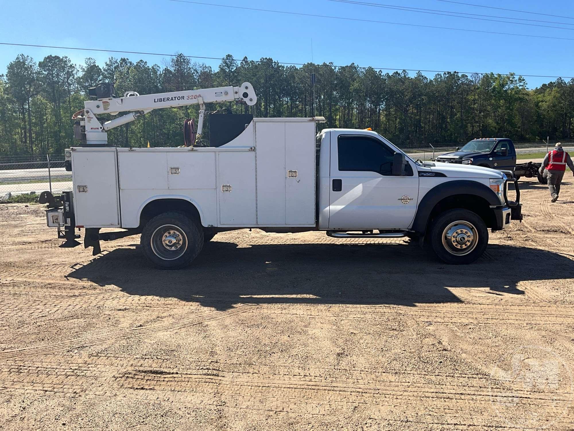 2014 FORD F-550 S/A MECHANICS TRUCK VIN: 1FDUF5GTXEEB43637