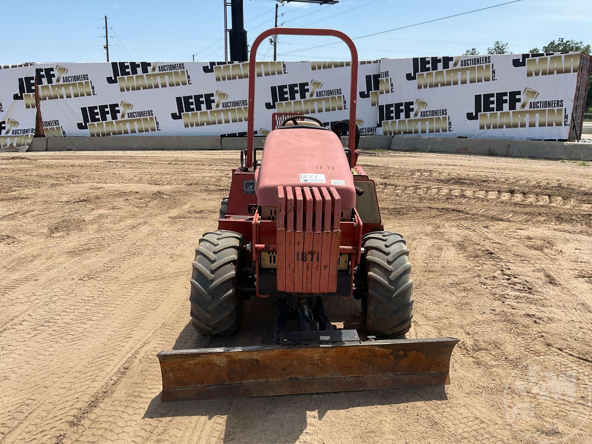 DITCH WITCH RT45 TRENCHER SN: CMWRT45XTD0001871