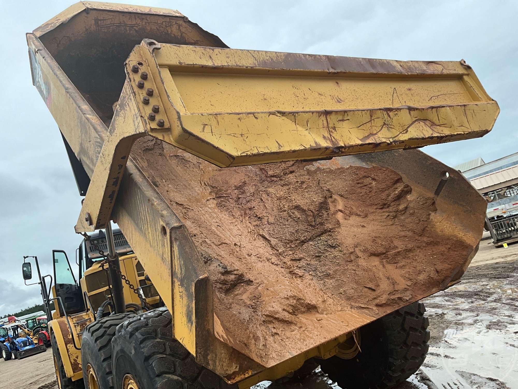 2014 CATERPILLAR 740B ARTICULATED DUMP TRUCK SN: CAT0740BCT4R02393