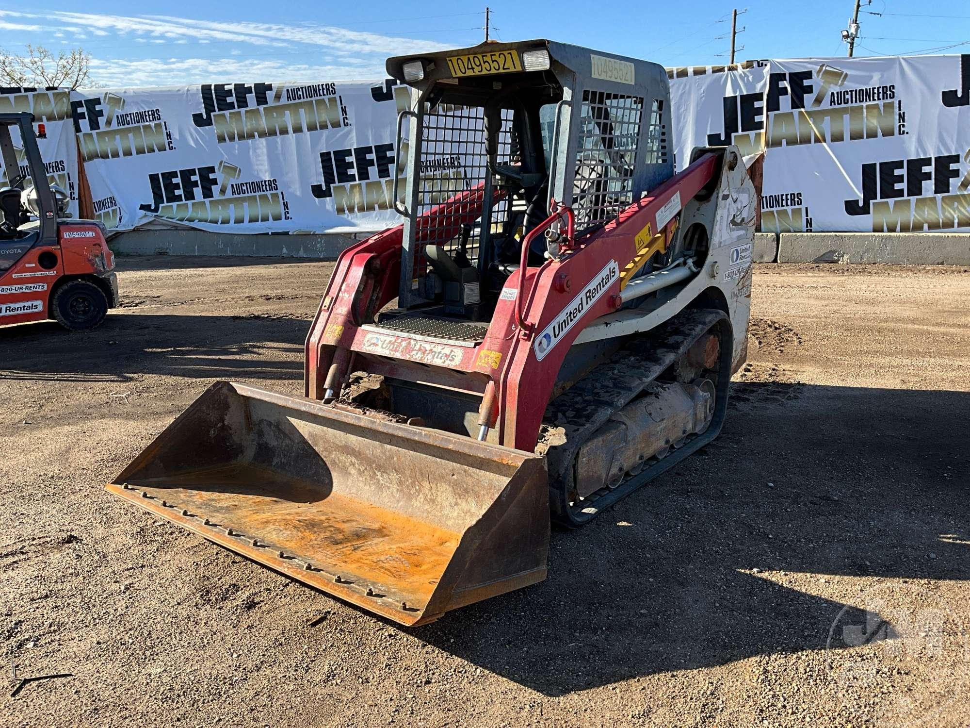 2016 TAKEUCHI MODEL TL8 MULTI TERRAIN LOADER SN: 200803592