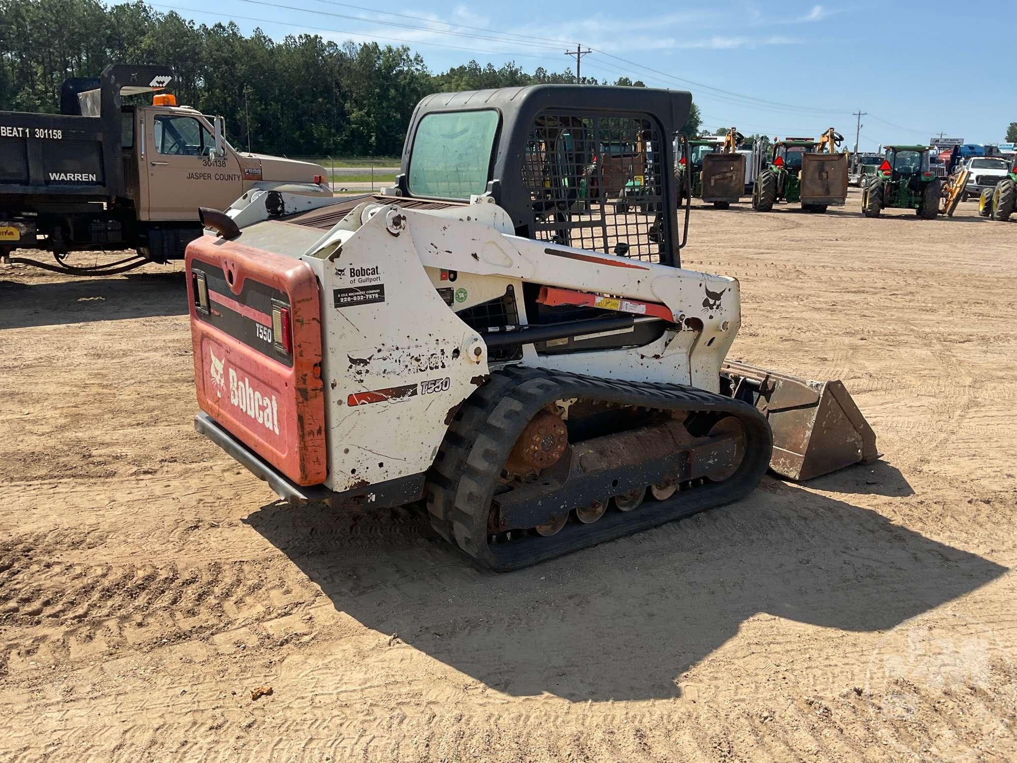 2015 BOBCAT MODEL 550 MULTI TERRAIN LOADER SN: 432486