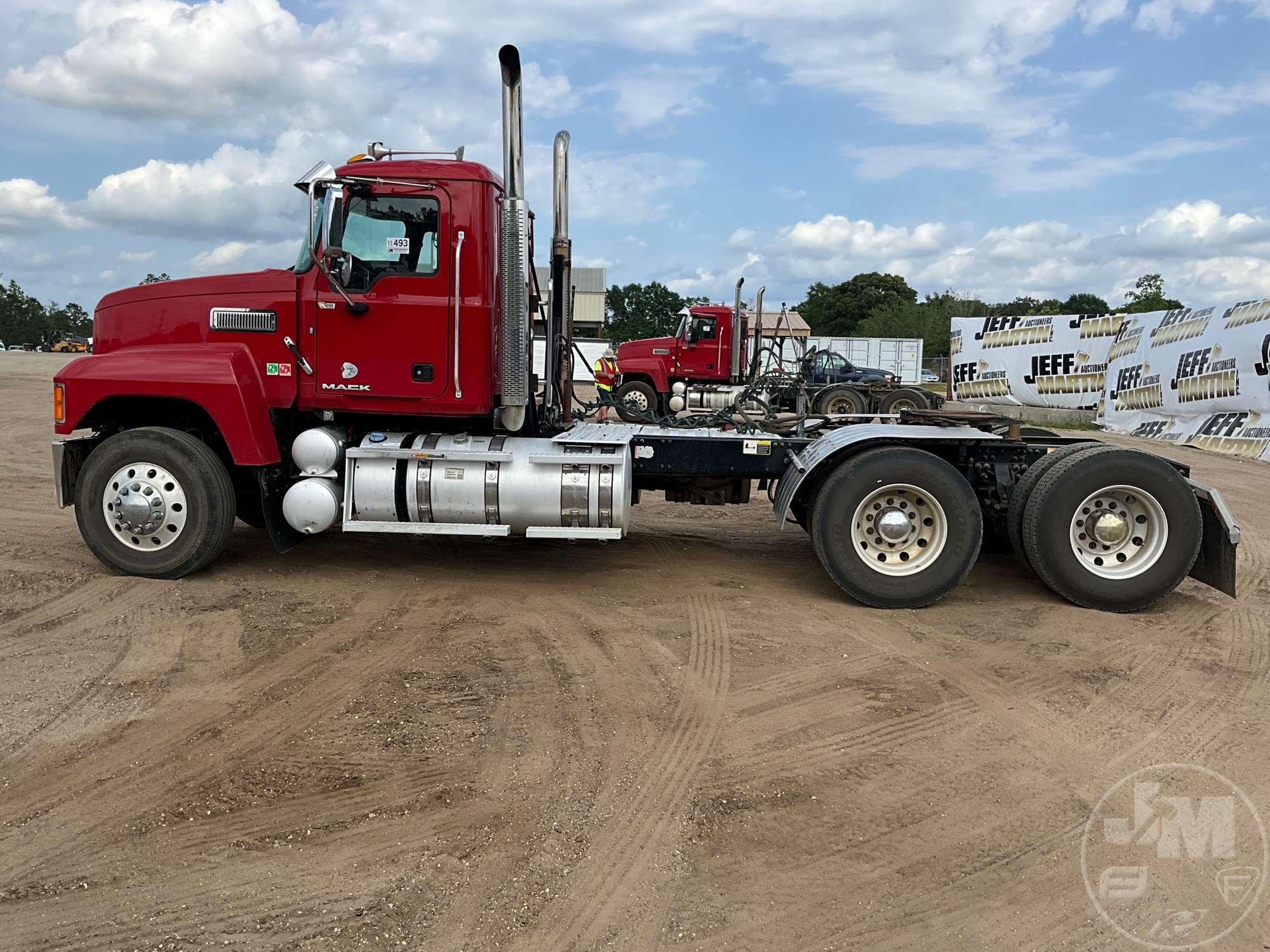 2018 MACK CHU613 TANDEM AXLE DAY CAB TRUCK TRACTOR VIN: 1M1AN07YXJM027072