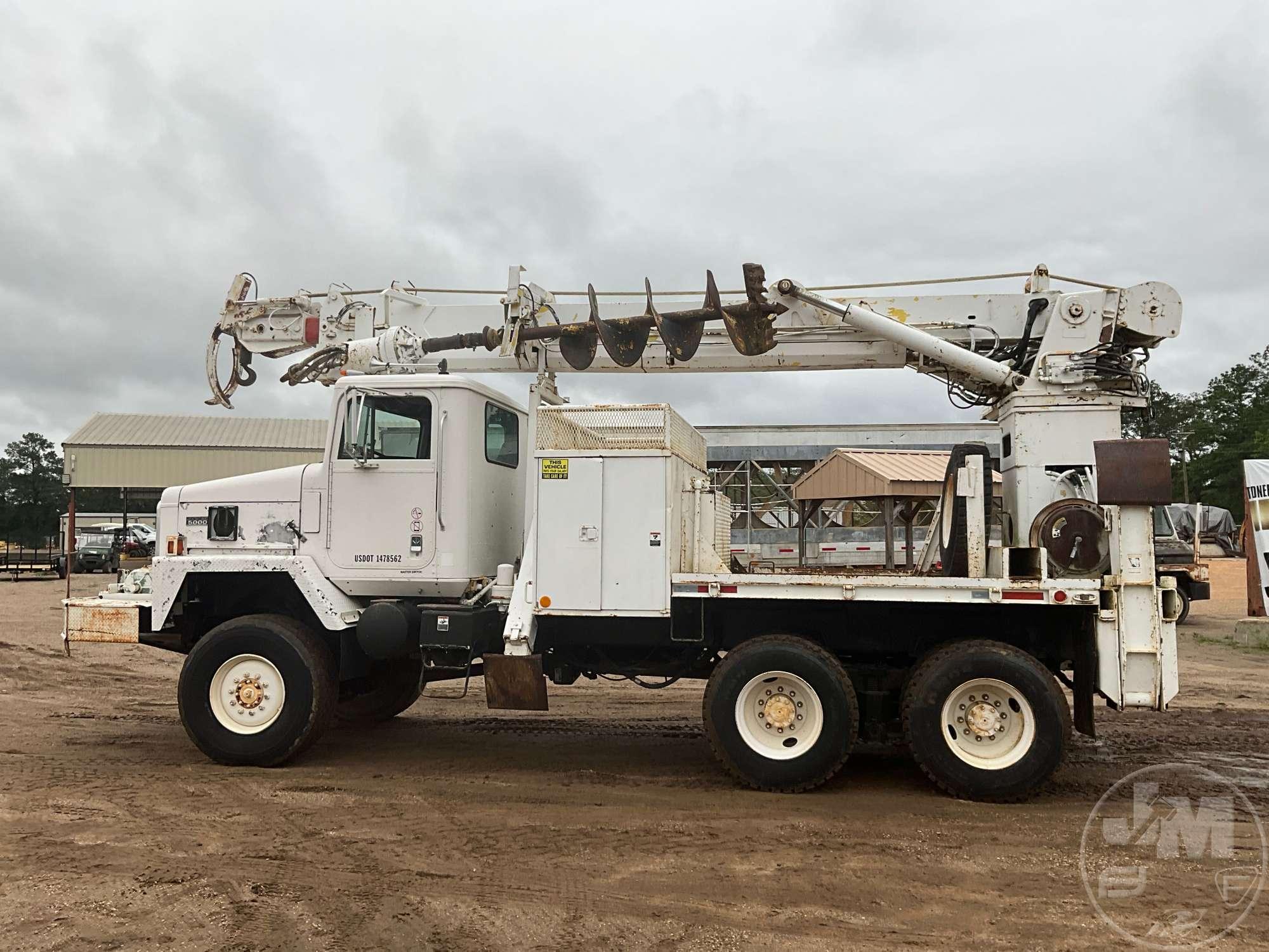 1995 INTERNATIONAL F-5070 T/A DIGGER DERRICK TRUCK VIN: 2HTTNAHT4SC035027