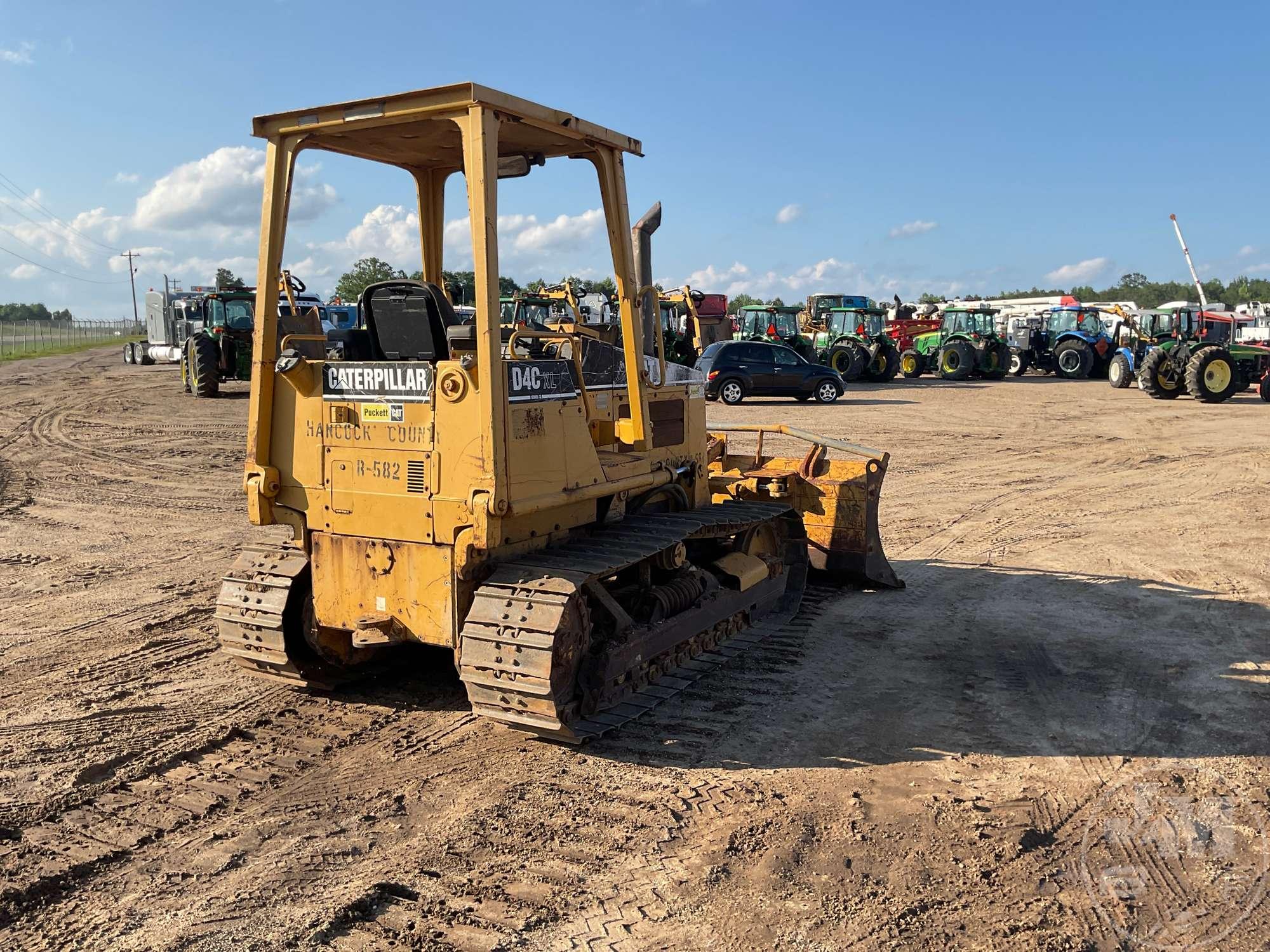 1999 CATERPILLAR D4C XL SERIES II CRAWLER TRACTOR SN: 1FW00441