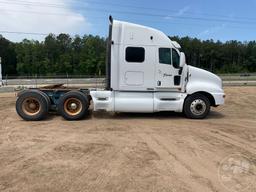 2000 KENWORTH T2000 TANDEM AXLE TRUCK TRACTOR VIN: 1XKTDR9X8YJ827681