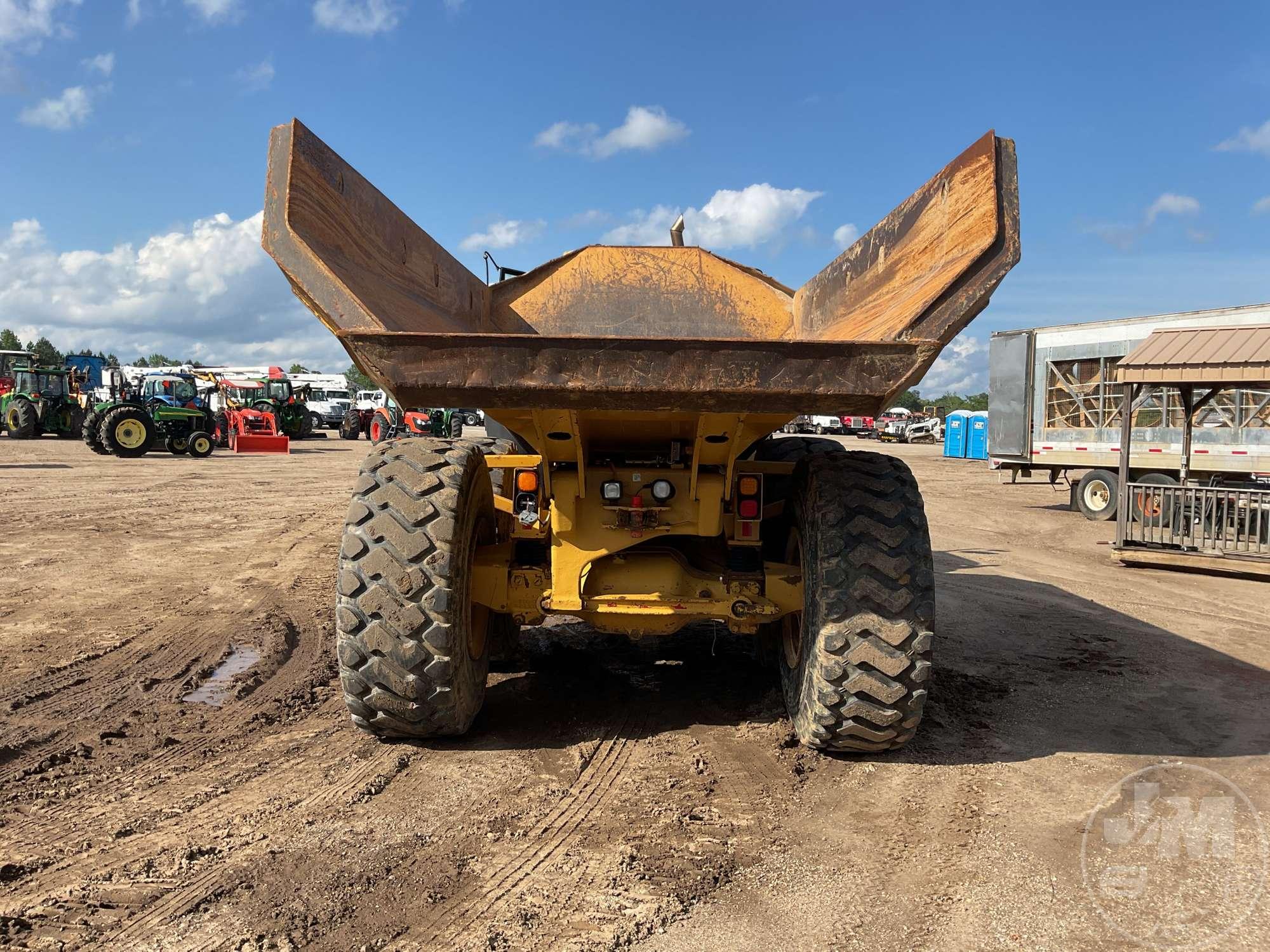 2011 CATERPILLAR 730 ARTICULATED DUMP TRUCK SN: CAT00730AB1M03175