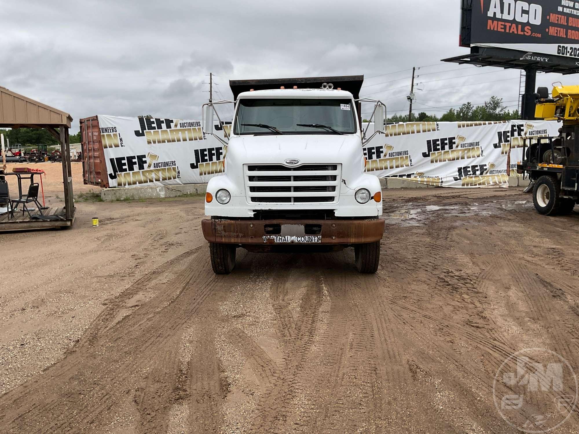 2000 STERLING SINGLE AXLE DUMP TRUCK VIN: 2FZHAJAA1YAF94424