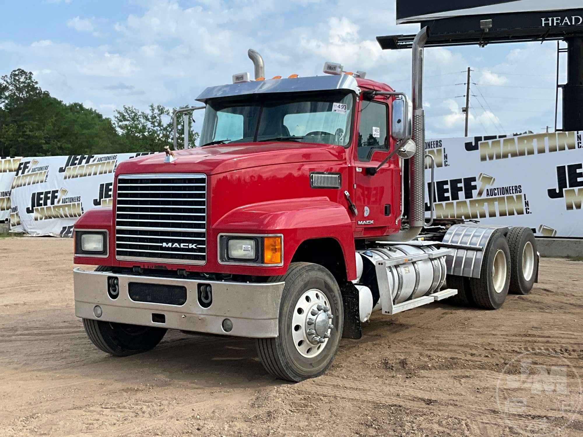 2018 MACK CHU613 TANDEM AXLE DAY CAB TRUCK TRACTOR VIN: 1M1AN07YXJM027072