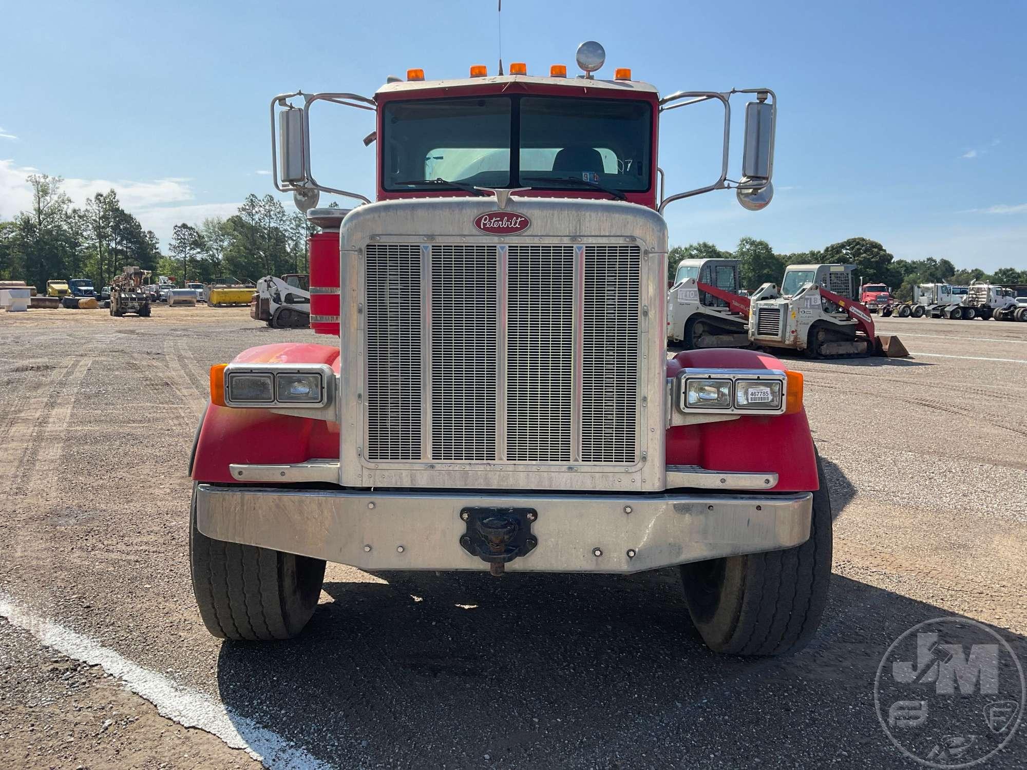 2007 PETERBILT 357 TANDEM AXLE REAR DISCHARGE MIXER TRUCK VIN: 1NPAL00X07N661140