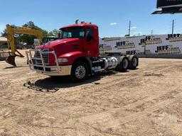 2018 MACK CXU613 TANDEM AXLE DAY CAB TRUCK TRACTOR VIN: 1M1AW02Y7JM086455