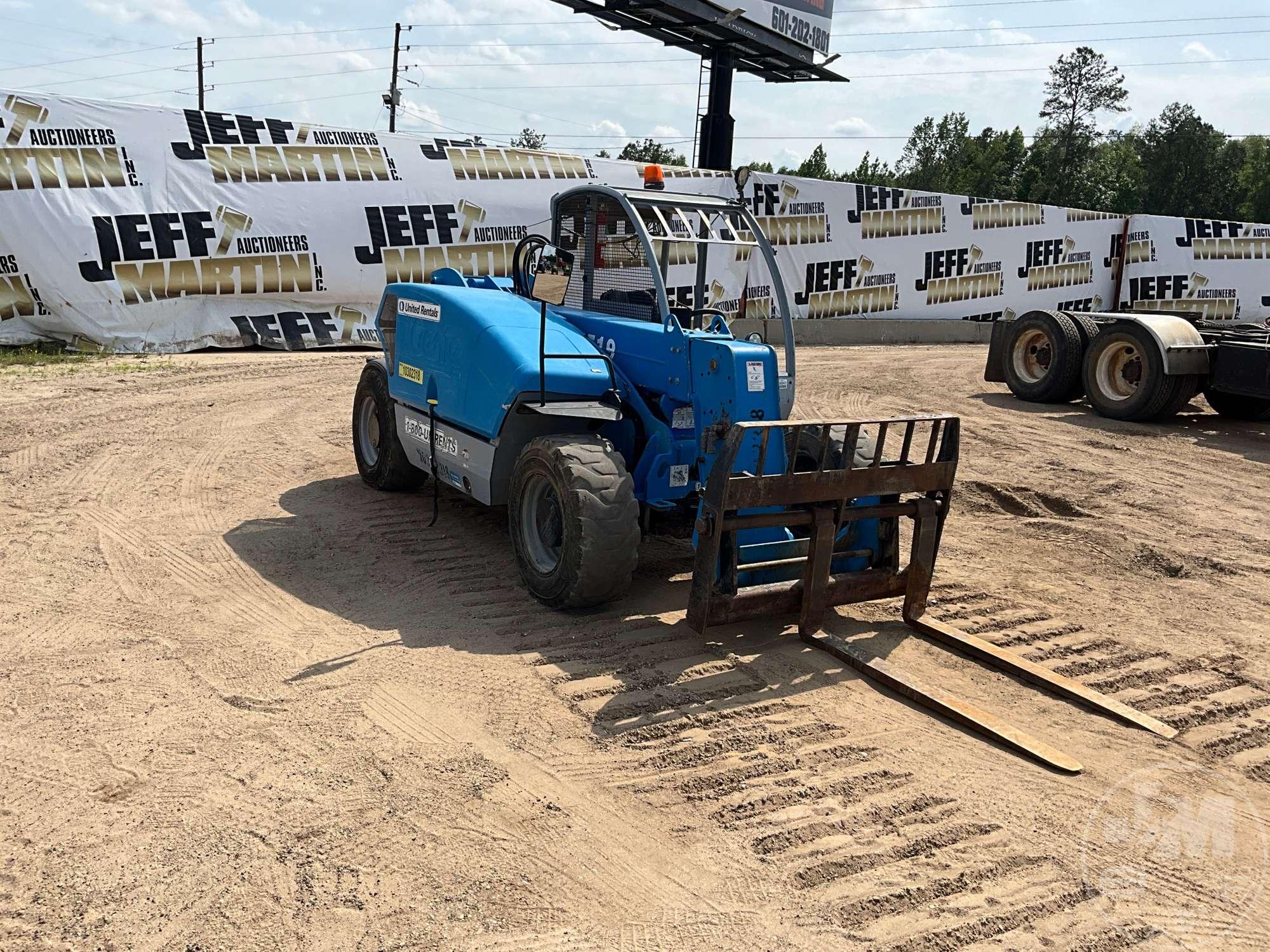 GENIE 5519 TELESCOPIC FORKLIFT SN: 1660