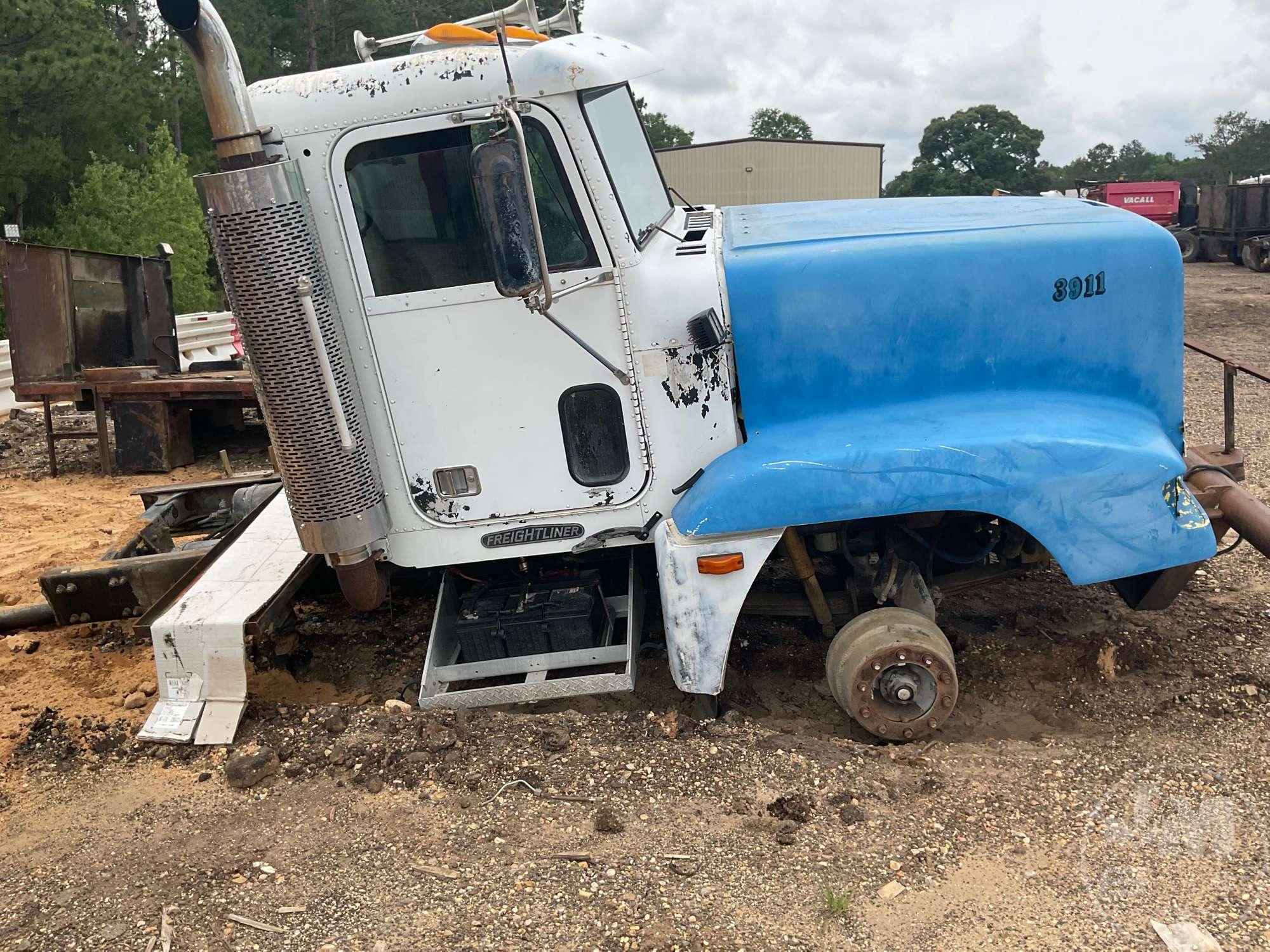 FREIGHTLINER CUTOFF