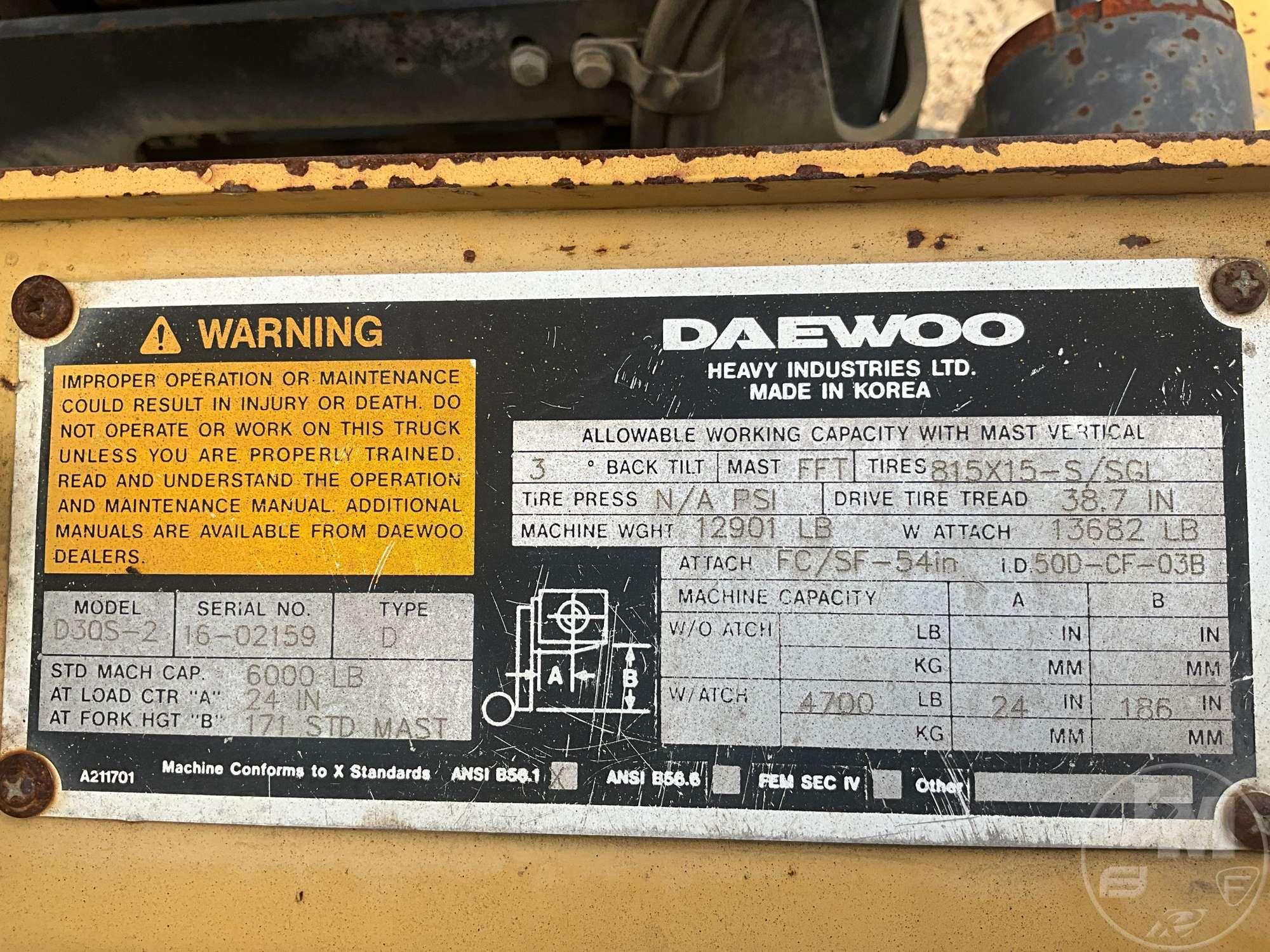 DAEWOO D30S-2 FORKLIFT SN: 16-02159