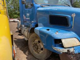 2004 VOLVO TRUCK VNM VIN: 4V4MC9GF04N361068