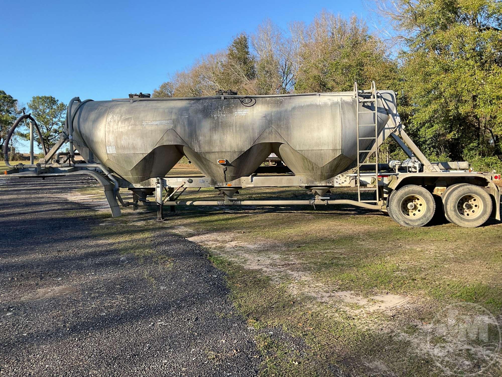 1999 HEIL TRAILER INTERNATIONAL  PNEUMATIC/BULK TRAILER VIN: HTSN4128X7T106510